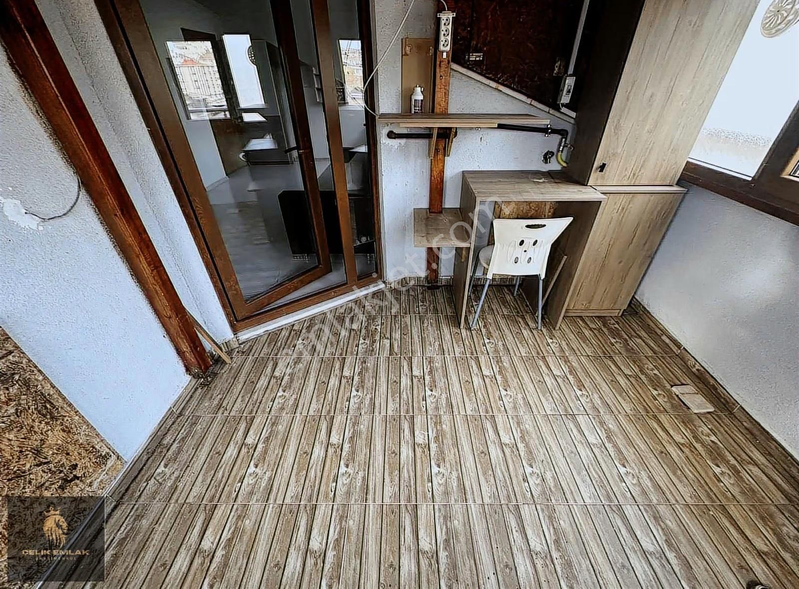İstiklal'de Harika Konumda Satılık Dublex Daire - Görsel 14