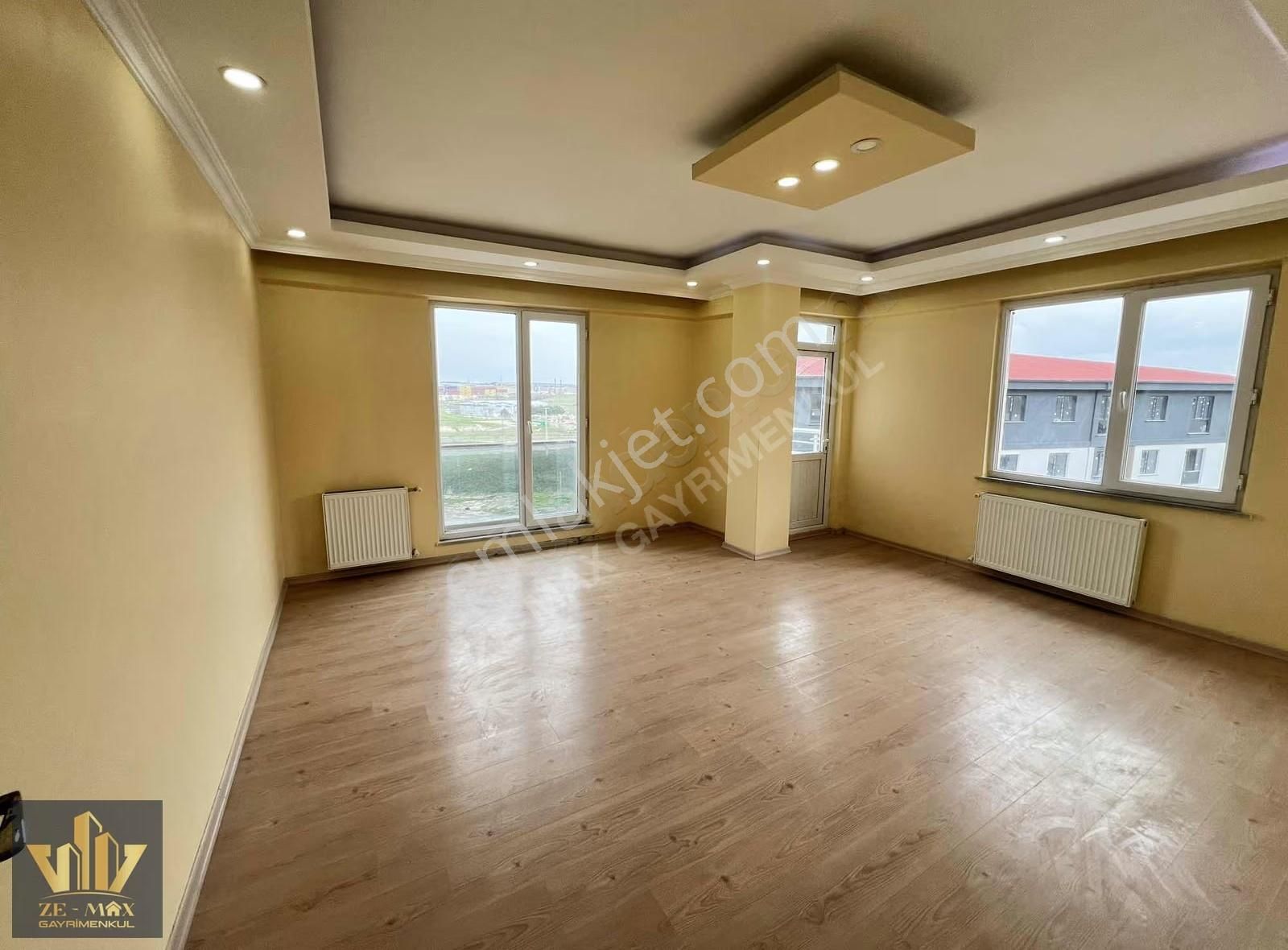 Ze/max^tan Kızılpınar Atatürk Mah. Ebeveyn Banyolu 3+1 Kiralık