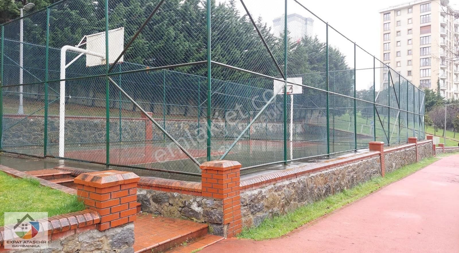 Ataşehir Novada Mevkii Sitede Boş Bahçe Katı Daire 1,5+1 65m2