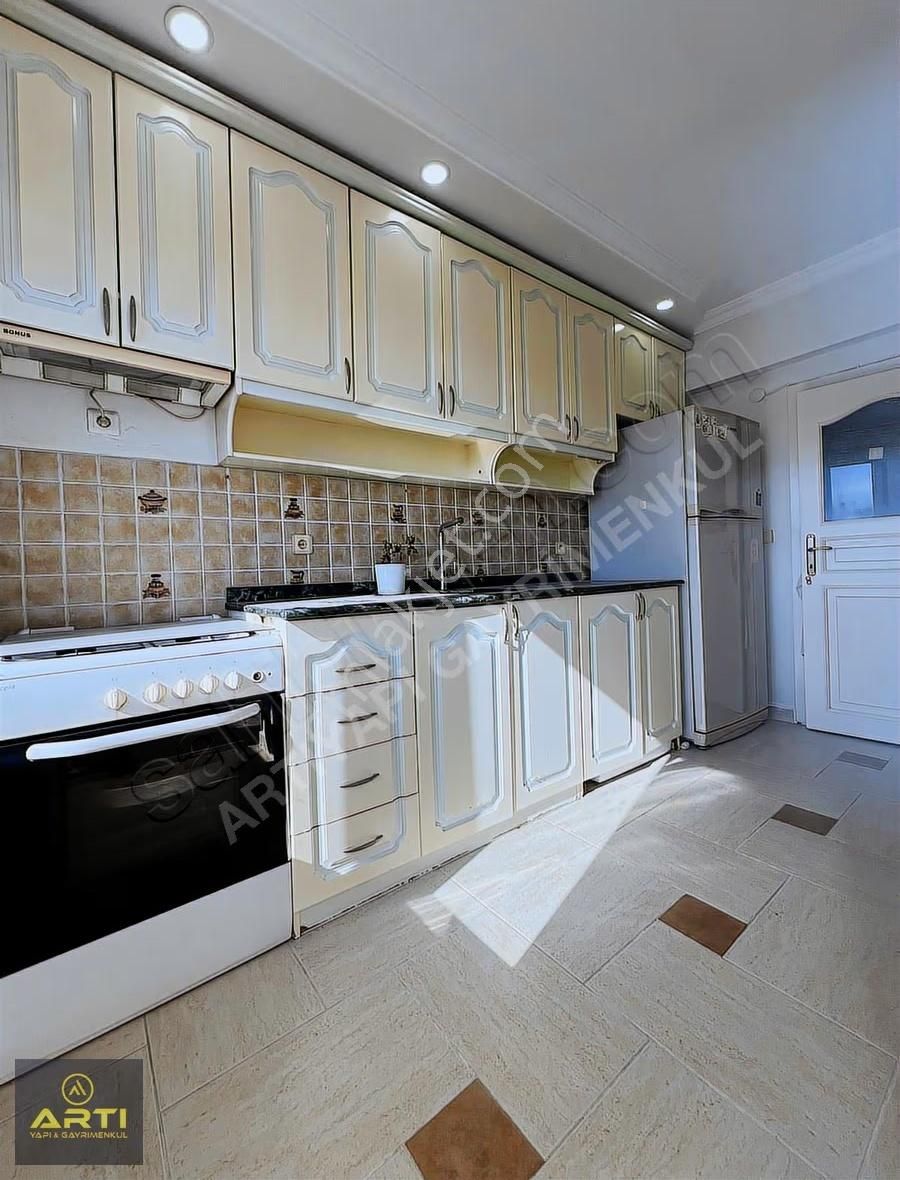 Avcılar Mustafa Kemal Paşada Geniş M2 3+1 Satılık Daire