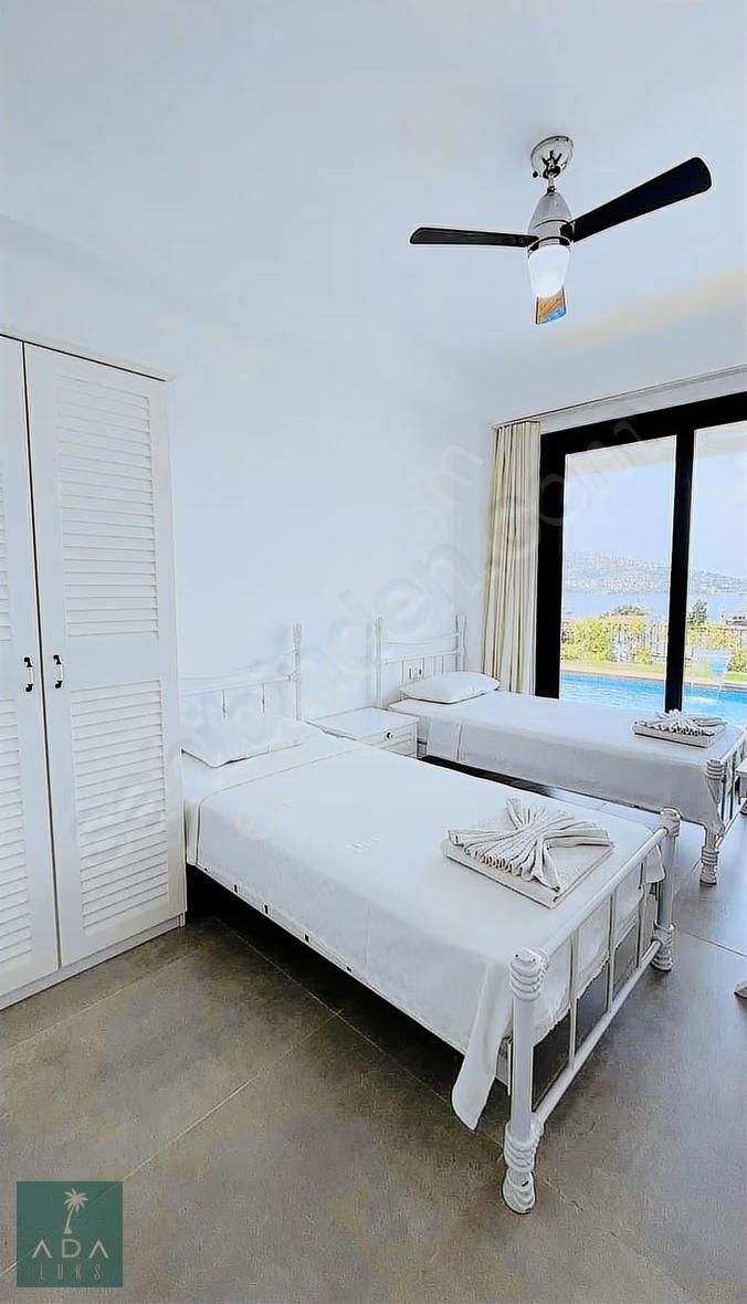 Gündoğanda Tek Kat Denize 100 Mt 3+1 Kiralık Lüks Villa - Görsel 24