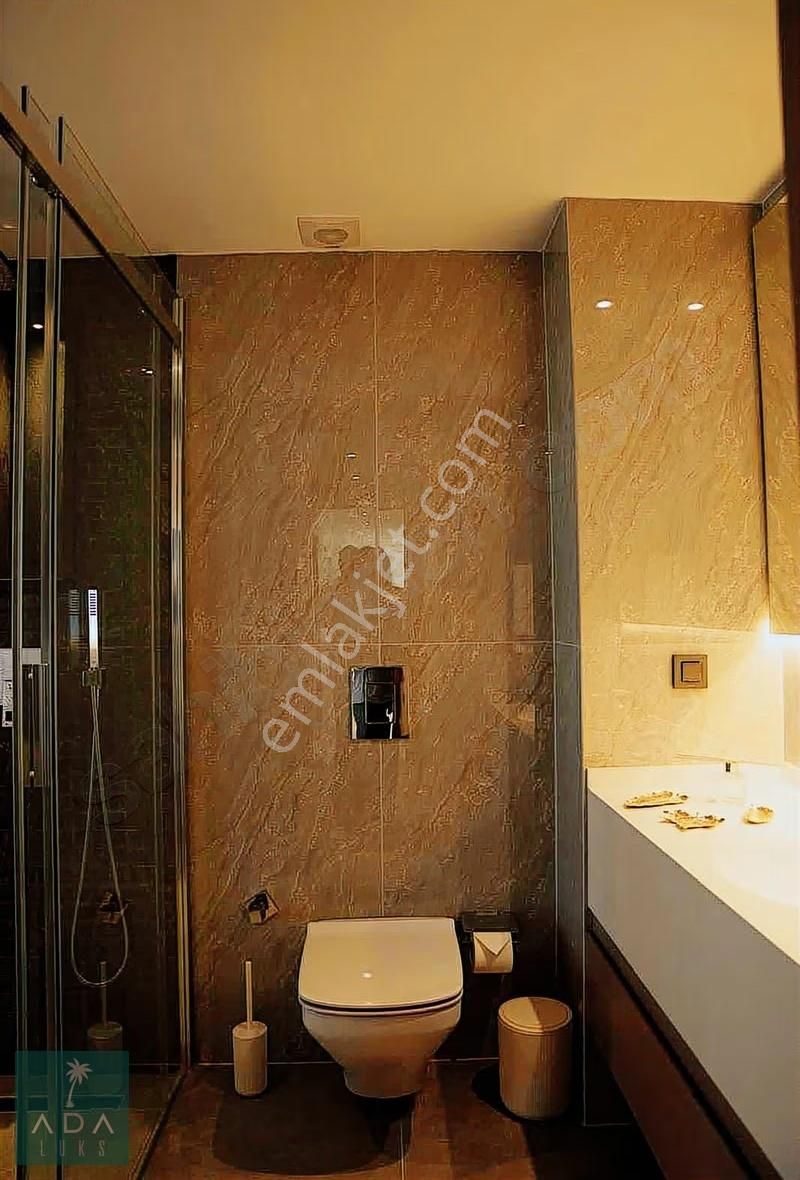 Yalıkavakta Plajlı Lüks Kiralık 4+1 Villa - Görsel 2