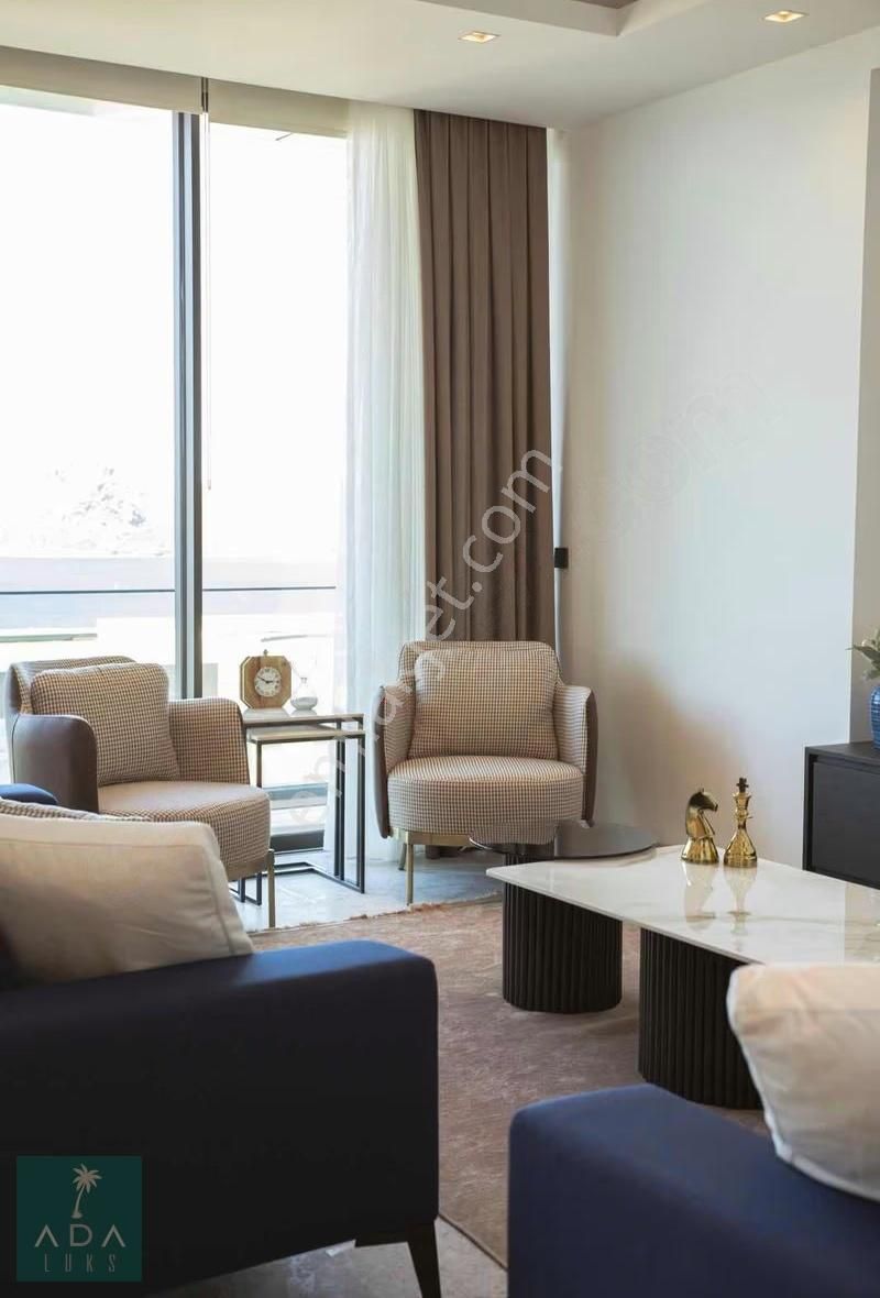 Yalıkavakta Özel Plajlı Satılık 4+1 Lüks Villa - Görsel 4