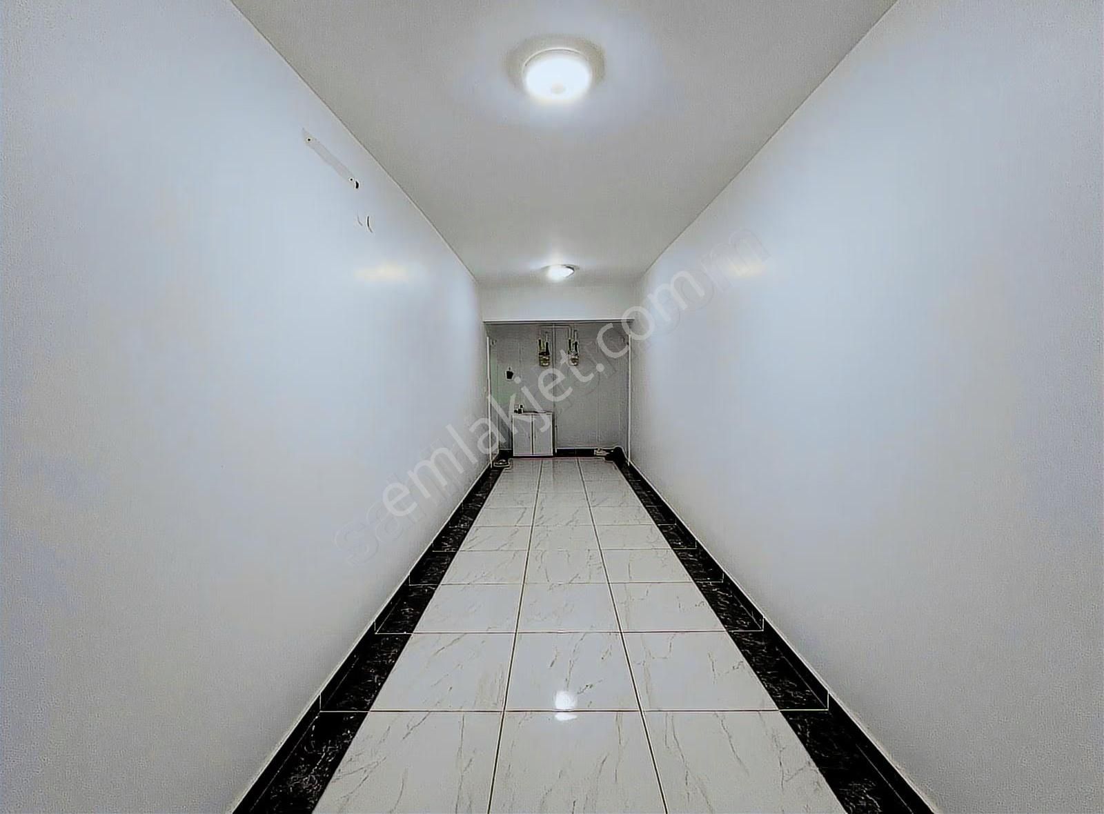 Prestijli Konumda Lüks 4+1 Daire: Güvenlikli Site, Geniş Peyzaj - Görsel 24