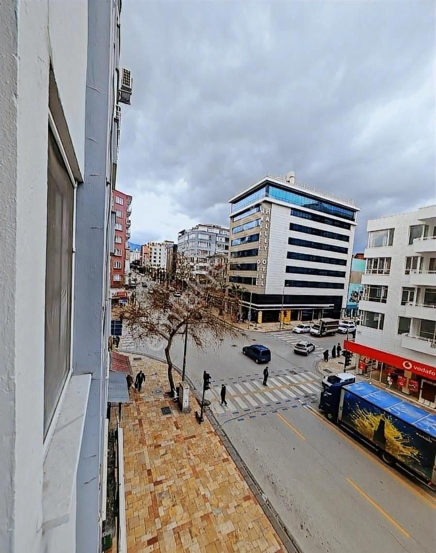 Merkezde Garaj Yakını Arakat 3+1* 140m2 Daire
