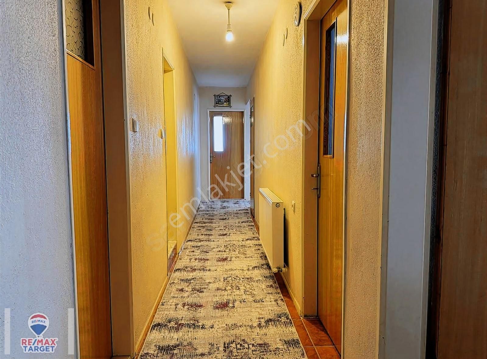 Remax Target'tan Torbalı'da Satılık 3+1 Daire - Görsel 32