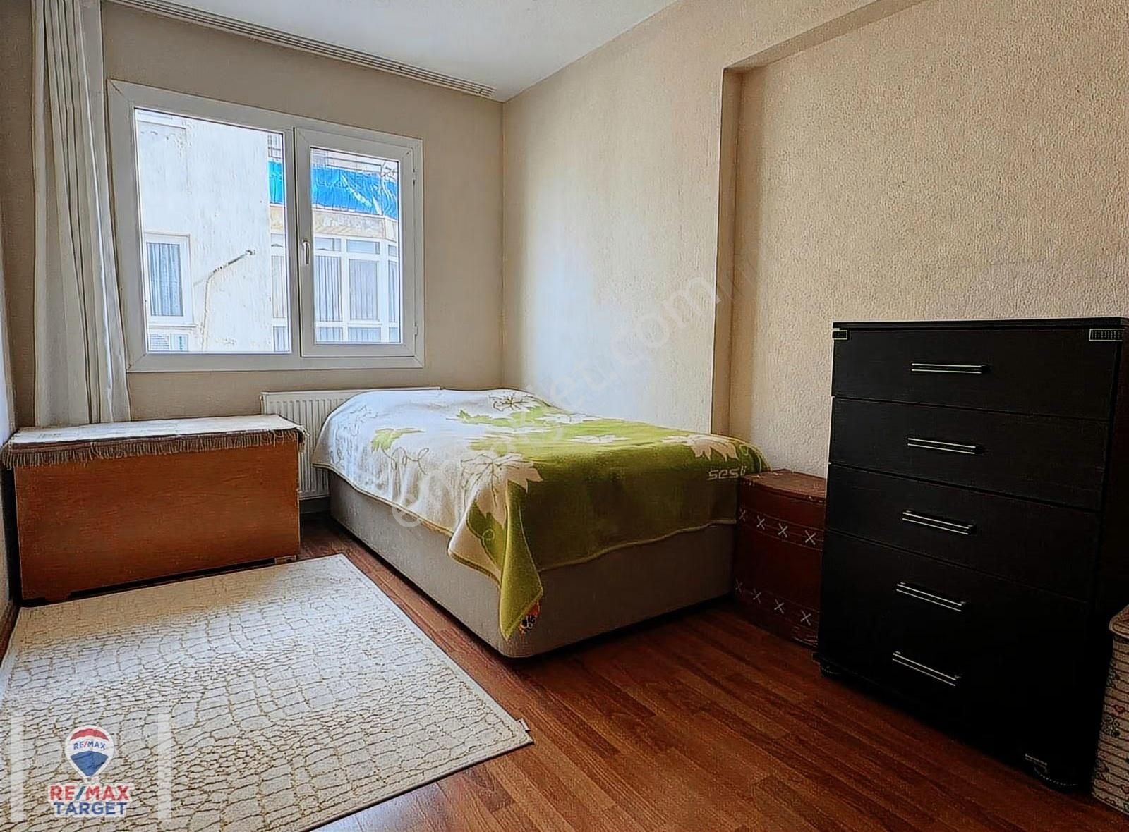 Remax Target'tan Torbalı'da Satılık 3+1 Daire - Görsel 9