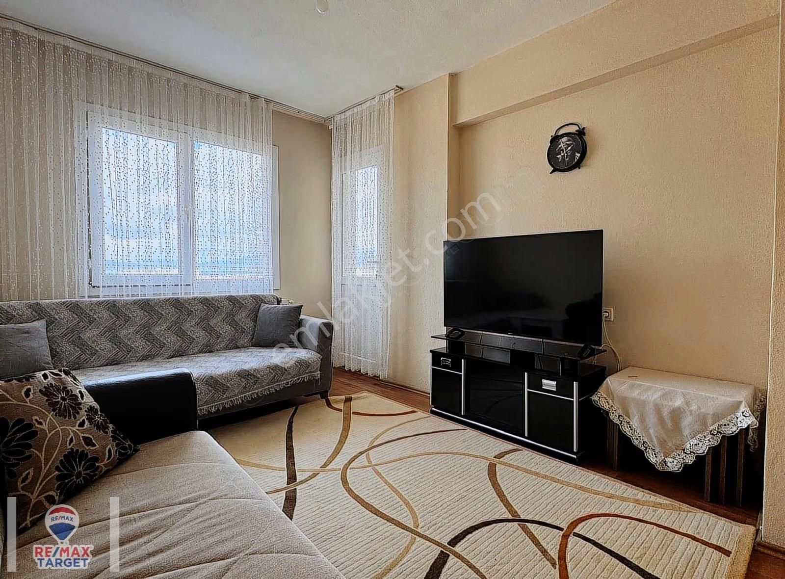 Remax Target'tan Torbalı'da Satılık 3+1 Daire - Görsel 7