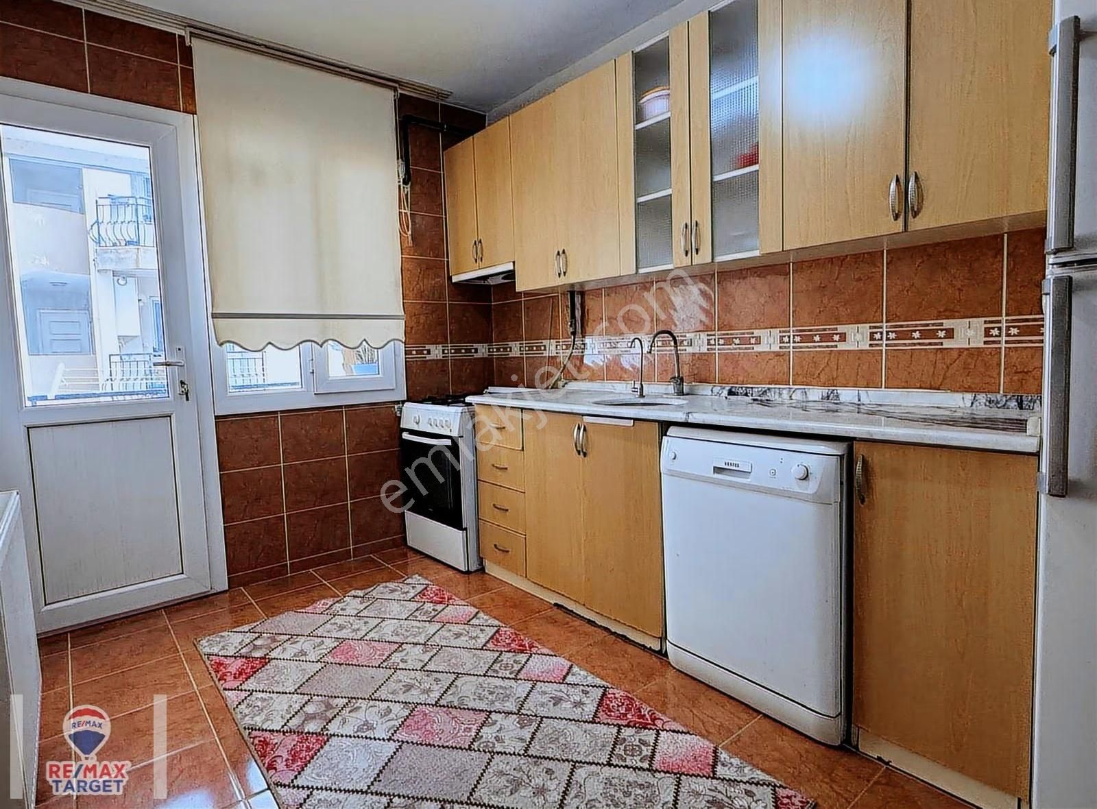Remax Target'tan Torbalı'da Satılık 3+1 Daire - Görsel 16
