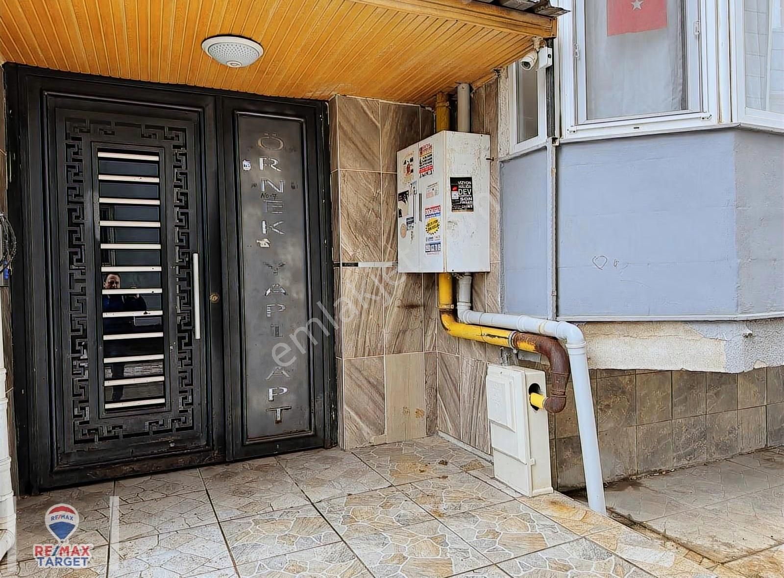 Remax Target'tan Torbalı'da Satılık 3+1 Daire - Görsel 26