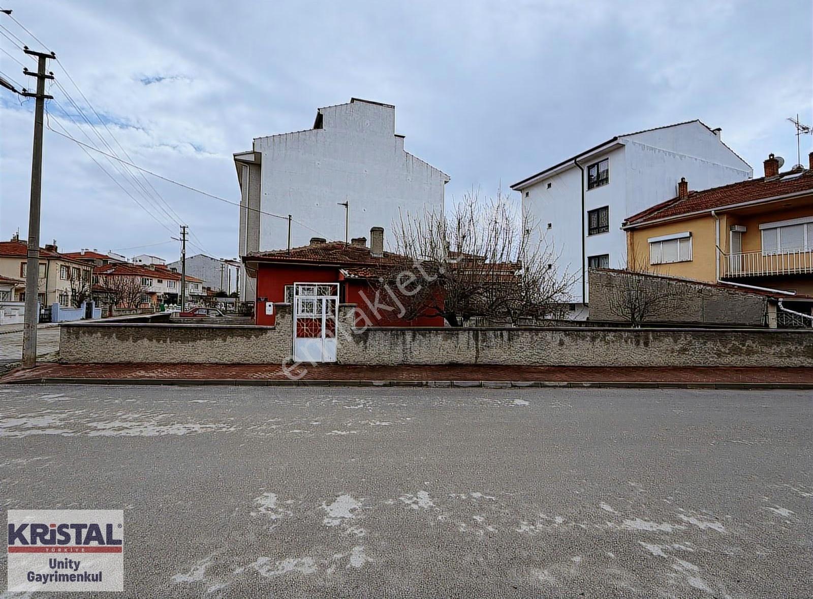 Ertuğrulgazi Mah. 312 M2 Satılık Müstakil Bahçeli Ev - Görsel 2