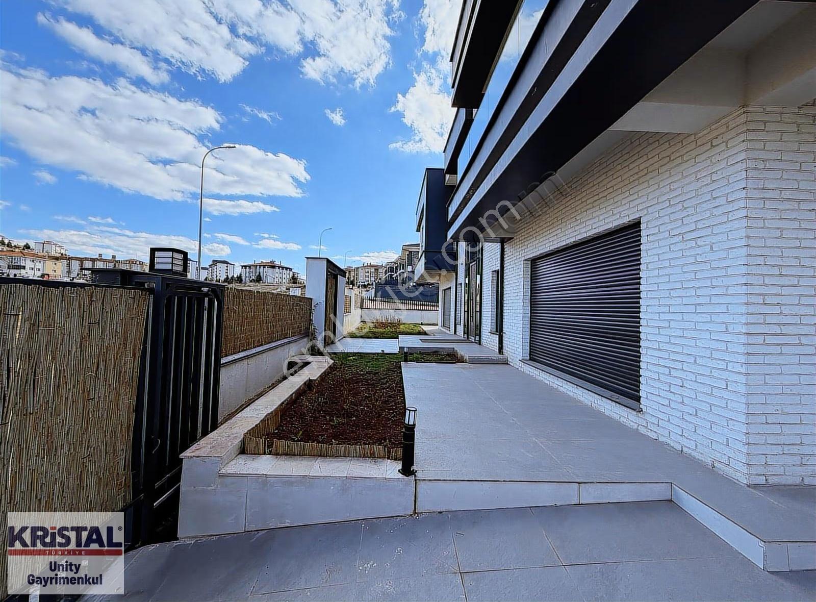 Yenikent Mah.mis Fırın Karşısı 4+1 Müstakil Ultralüks Villa - Görsel 6