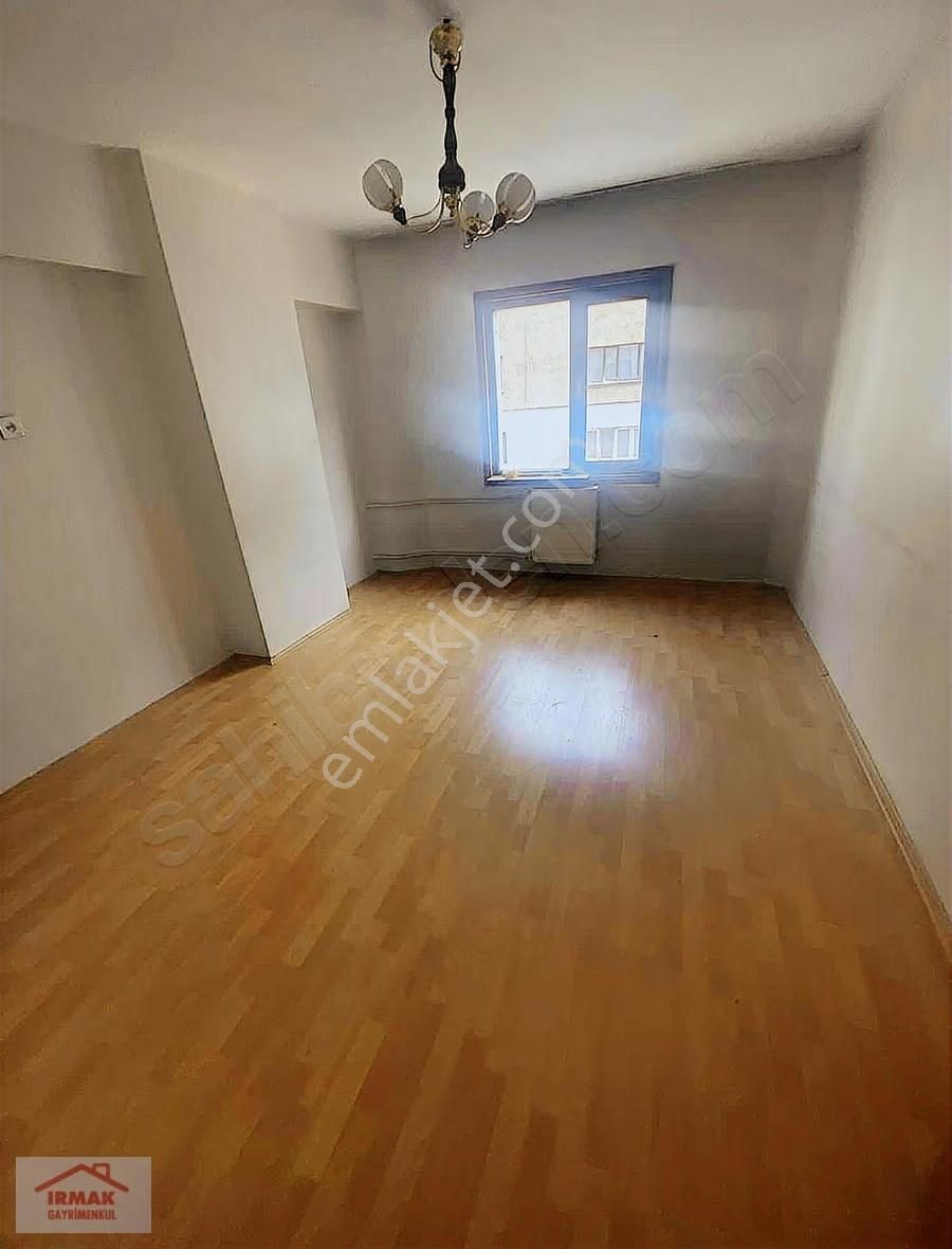 Vatan Cad Satılık 3+1 Daire Ara Kat - Görsel 2