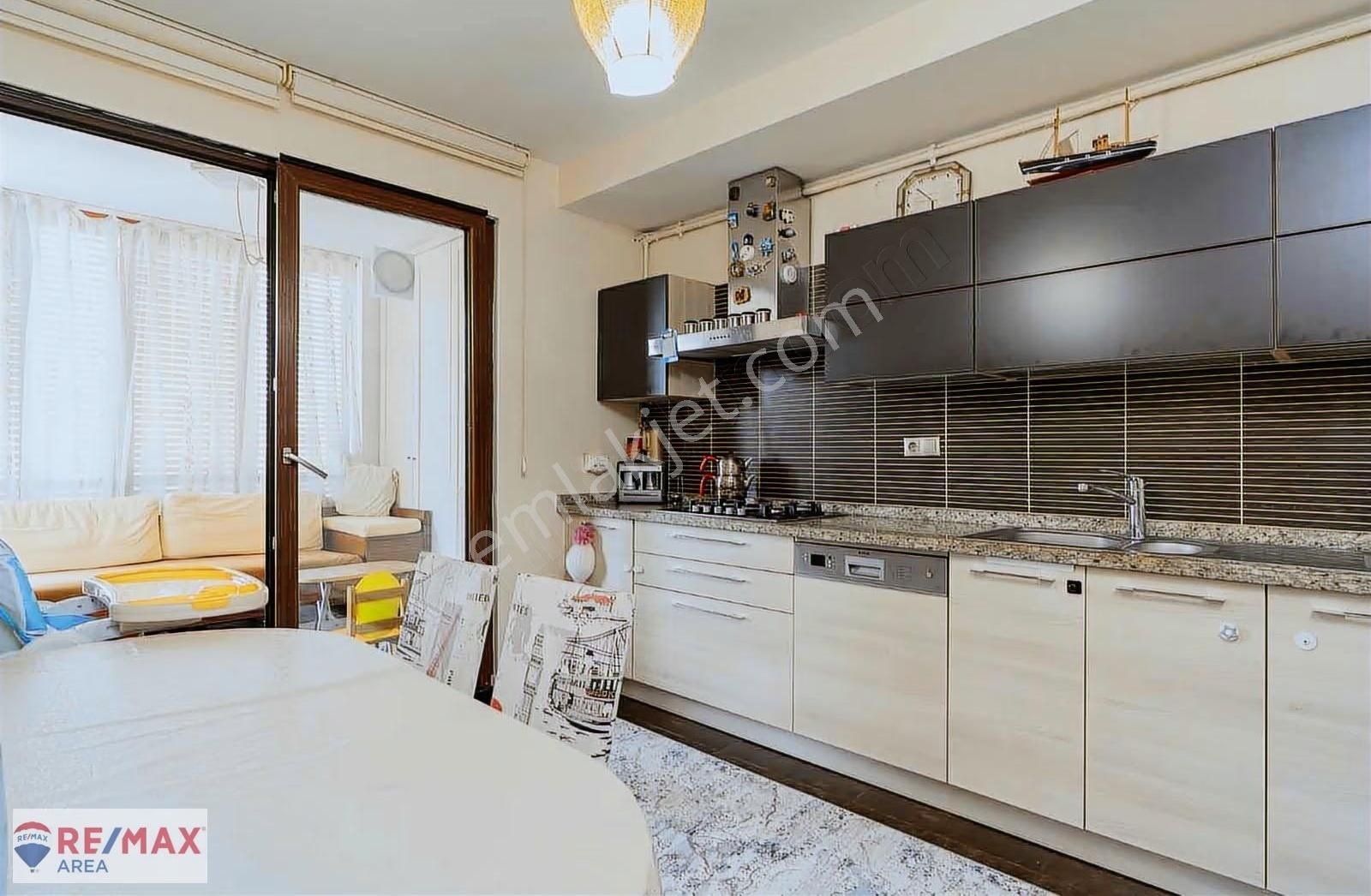 Remax Area Dan Balat Geçitpark Sitesi Satılık Ara Kat 3+1 Daire - Görsel 35