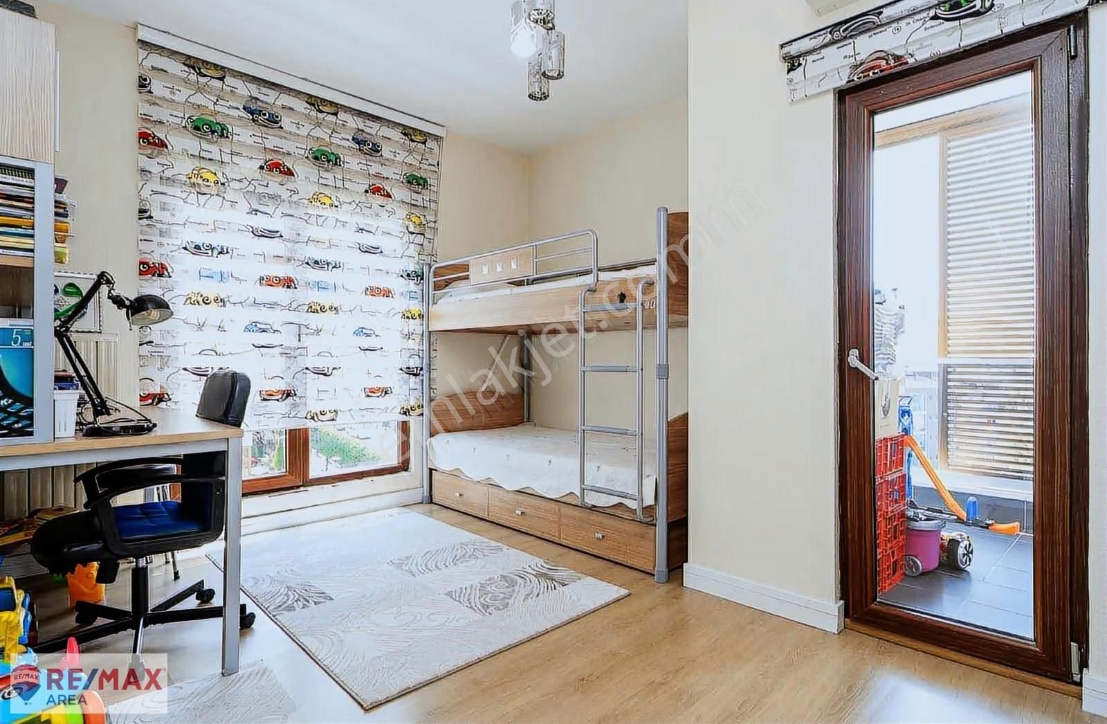 Remax Area Dan Balat Geçitpark Sitesi Satılık Ara Kat 3+1 Daire - Görsel 14