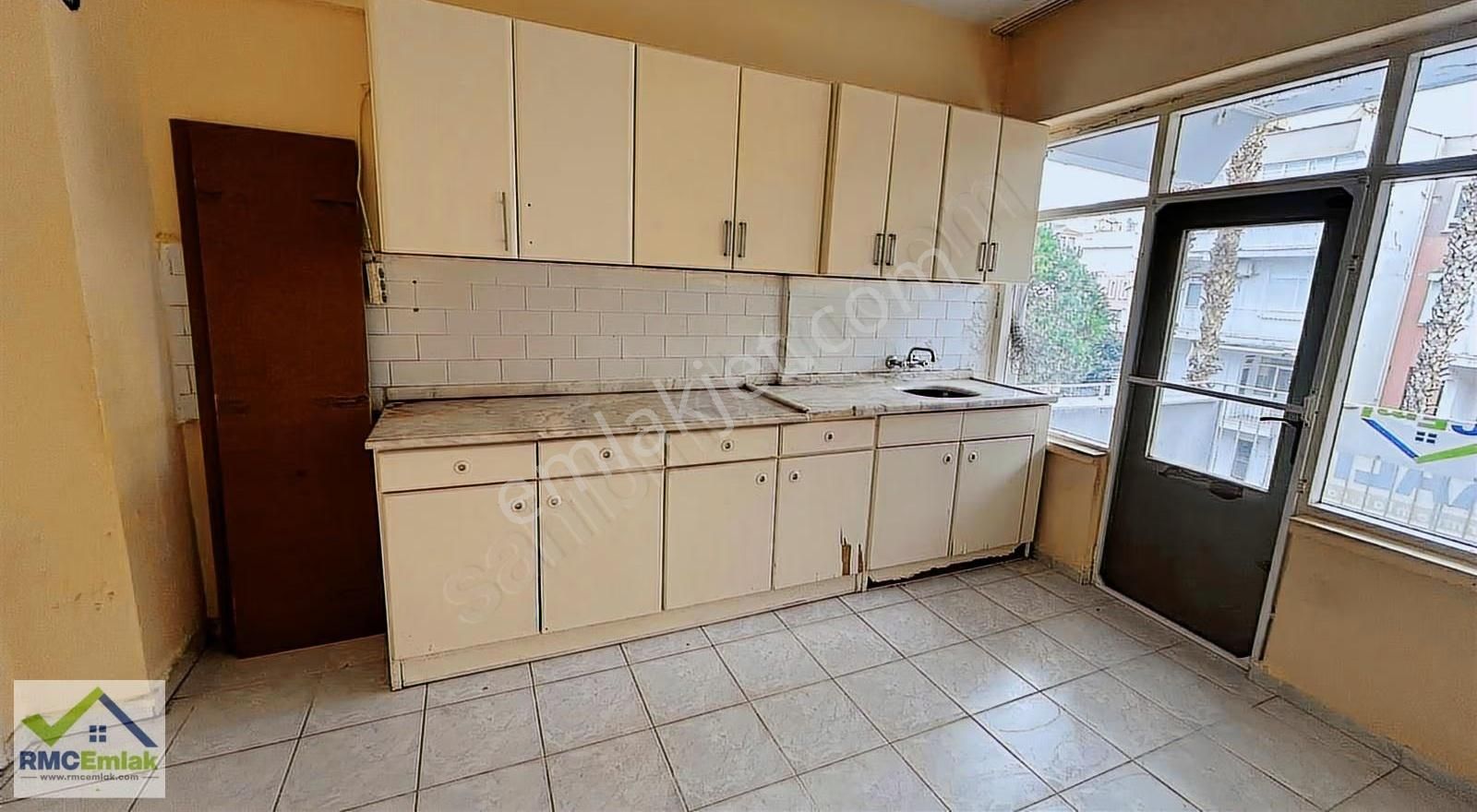 Alanya Cumhuriyet Mahallesinde 2+1 Kiralık Daire