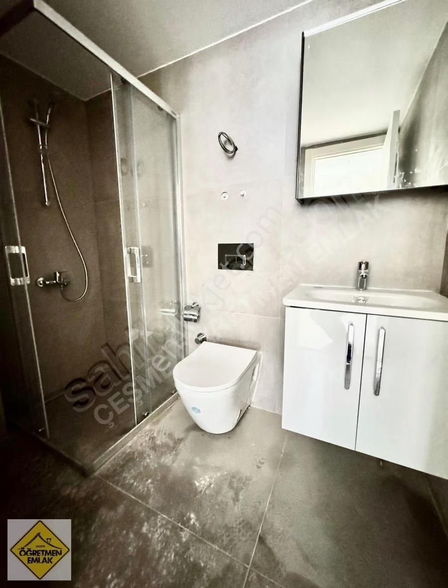 Çeşme Merkeze De Çarşı İçinde Konumu Çok İyi Kiralık Daire - Görsel 19