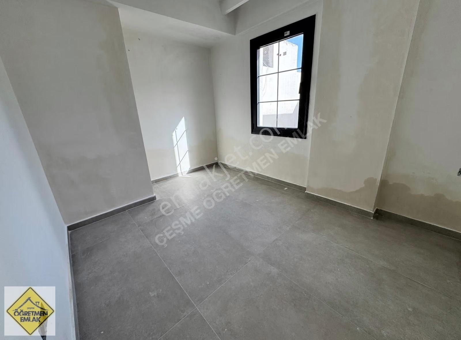 Çeşme Merkeze De Çarşı İçinde Konumu Çok İyi Kiralık Daire - Görsel 10