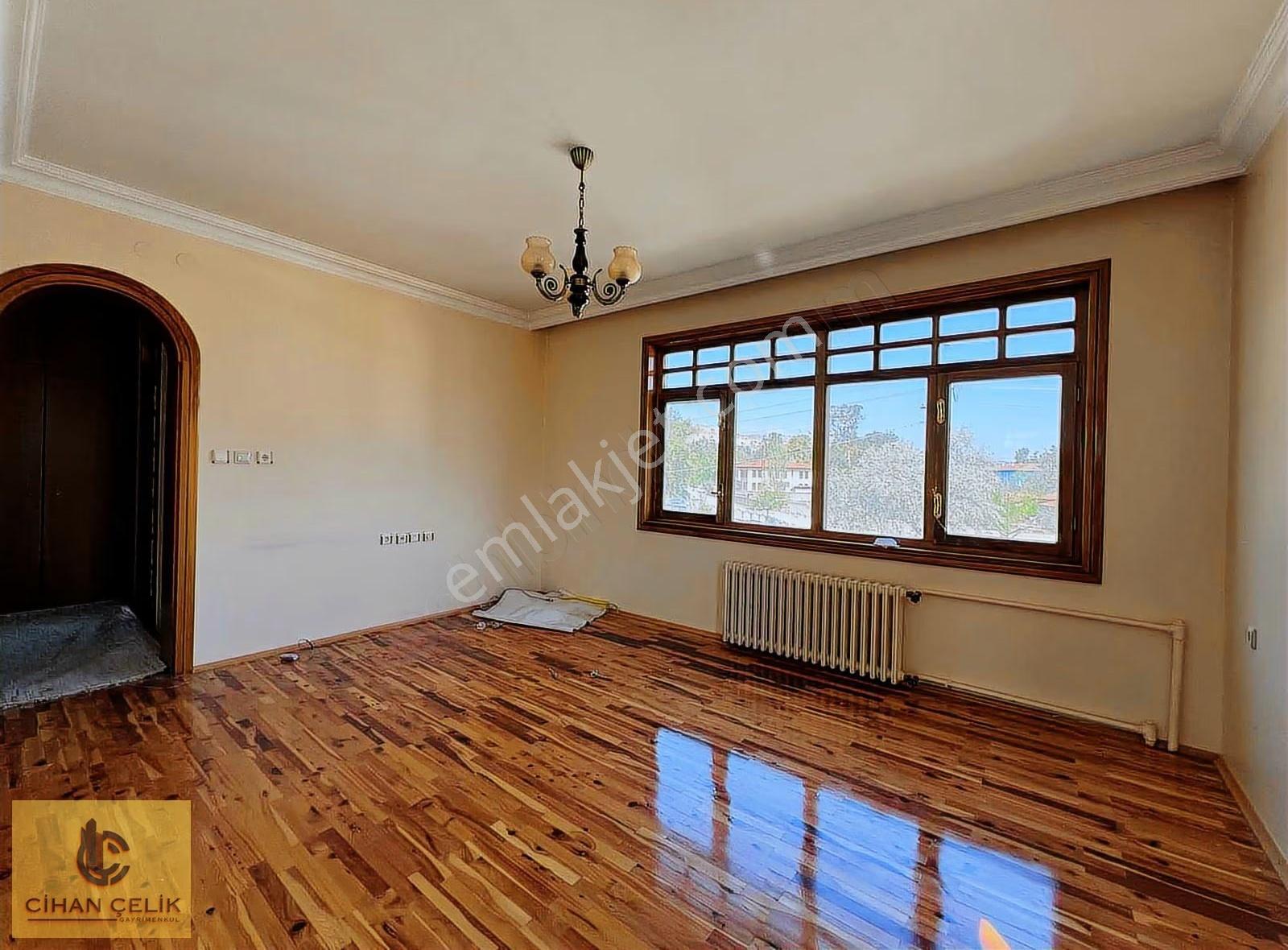 Bu İhtişamlı 2000 M2 Arsa Üzerinde Konumu Harika Emsali Olmayan - Görsel 4
