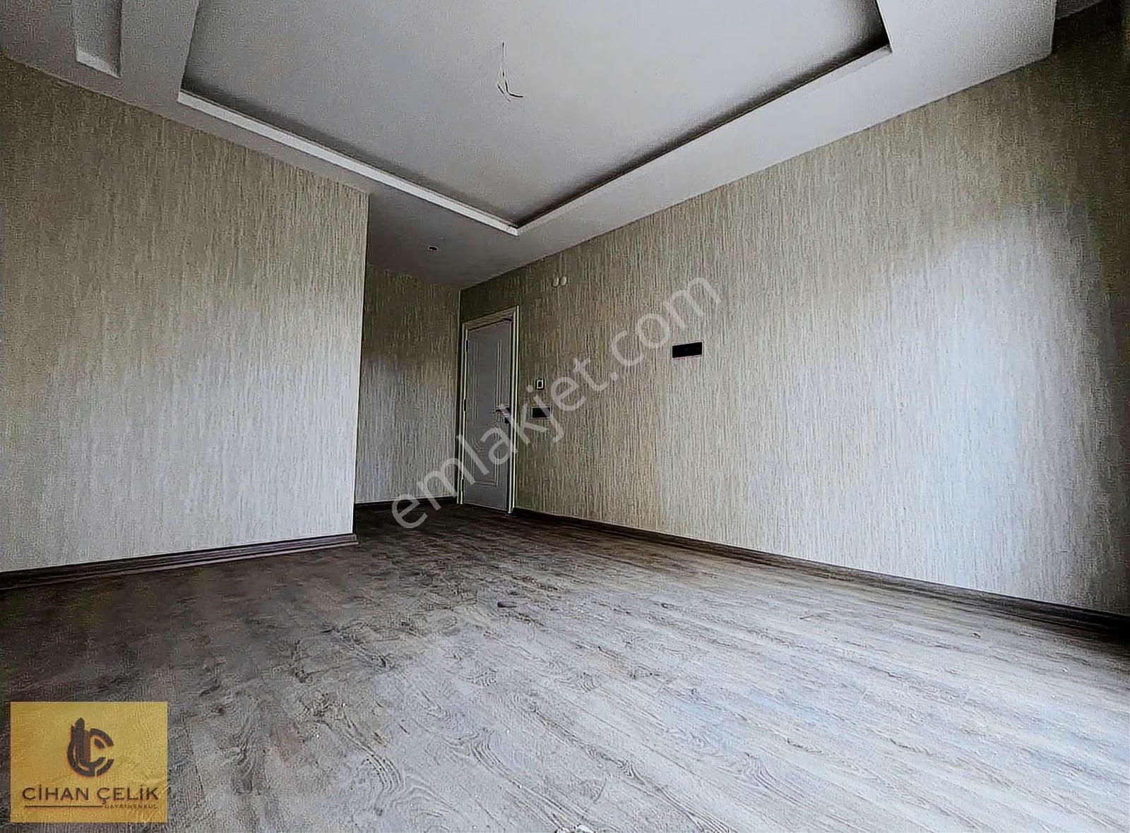 Şeker Tekke Caddesi Üzeri 5+1 Ara Kat Daire - Görsel 14