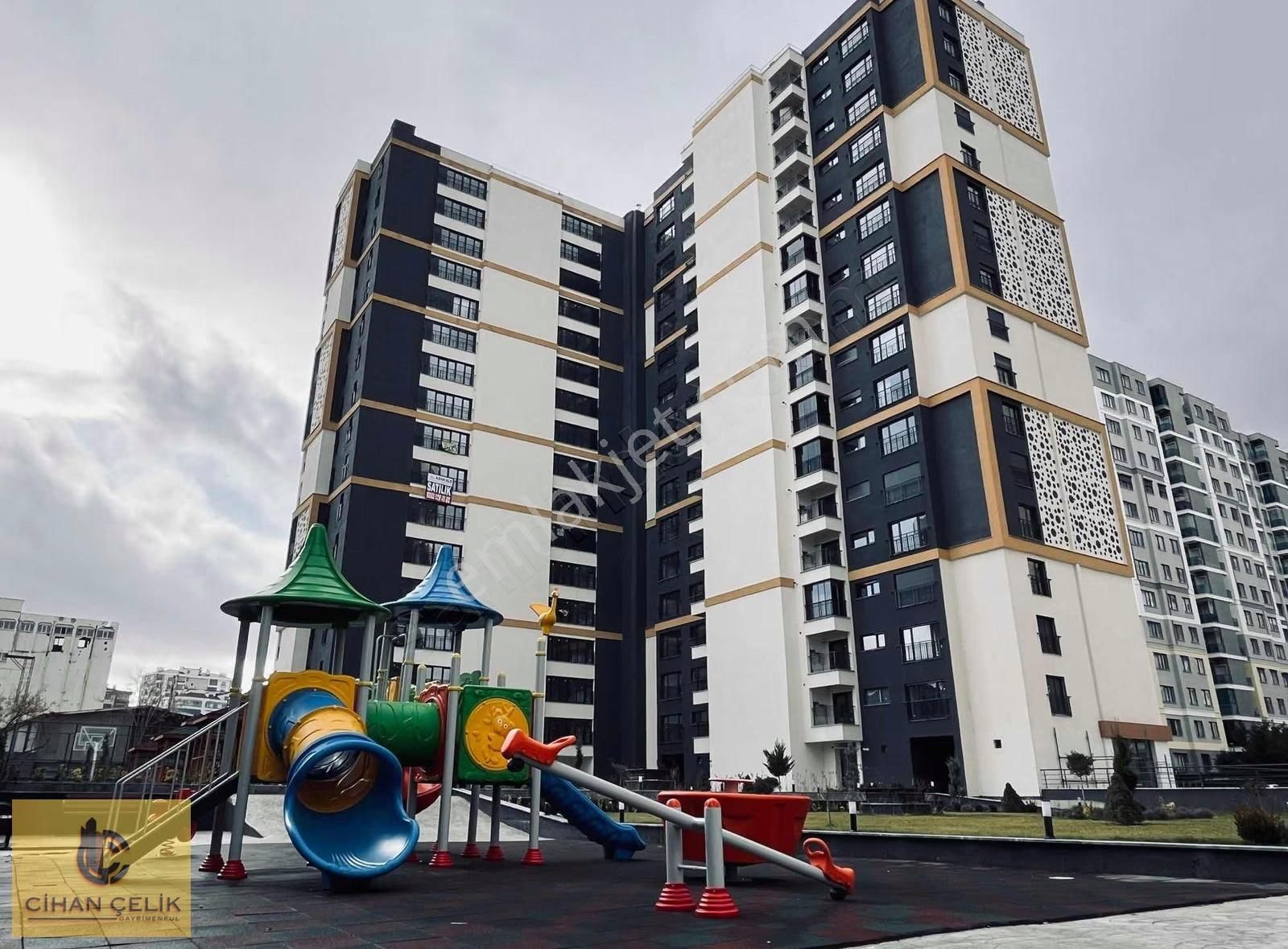 Şeker Tekke Caddesi Üzeri 5+1 Ara Kat Daire - Görsel 9