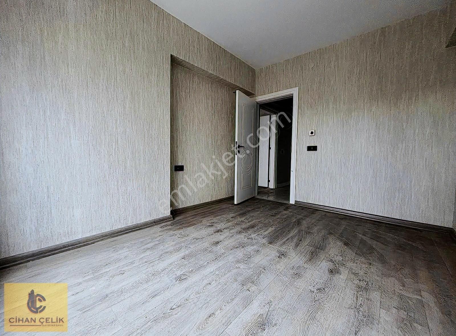 Şeker Tekke Caddesi Üzeri 5+1 Ara Kat Daire - Görsel 19