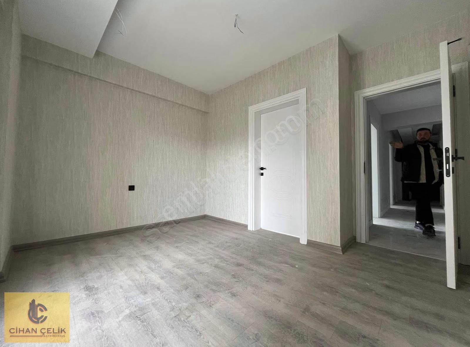 Şeker Tekke Caddesi Üzeri 5+1 Ara Kat Daire - Görsel 17