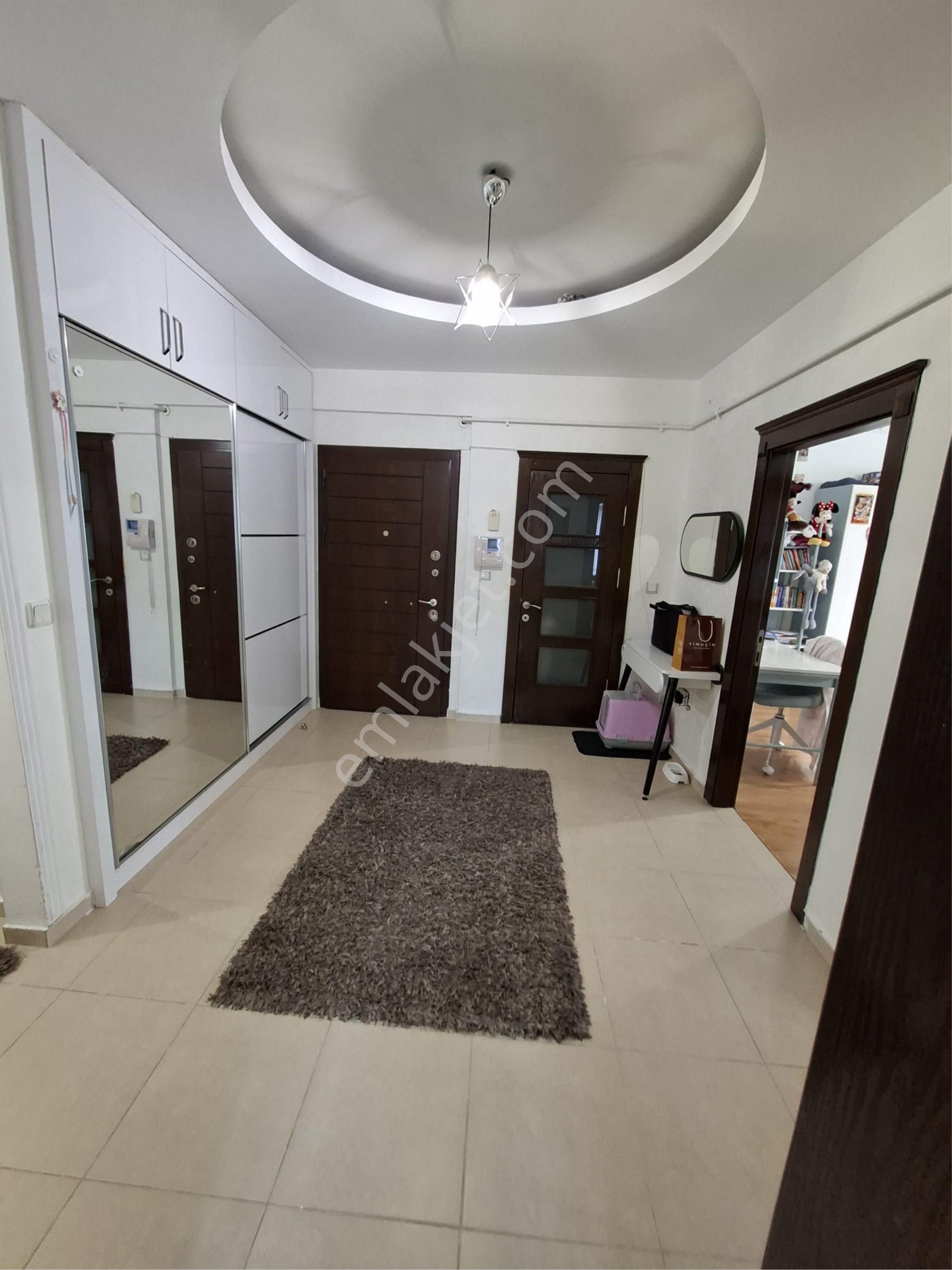 Bahçelievler Mahallesinde 3+1 Geniş Ferah Daıre - Görsel 4