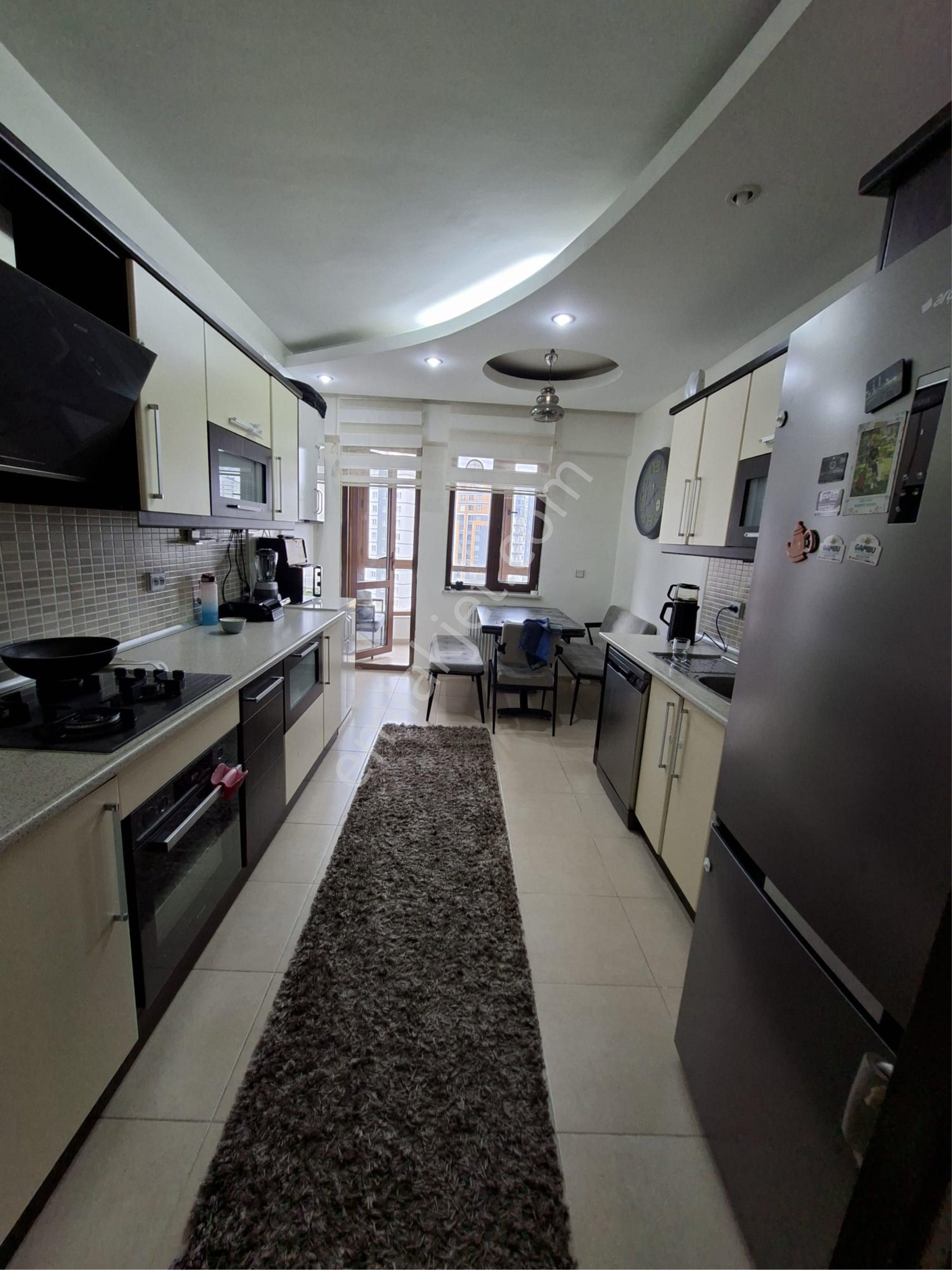 Bahçelievler Mahallesinde 3+1 Geniş Ferah Daıre - Görsel 13