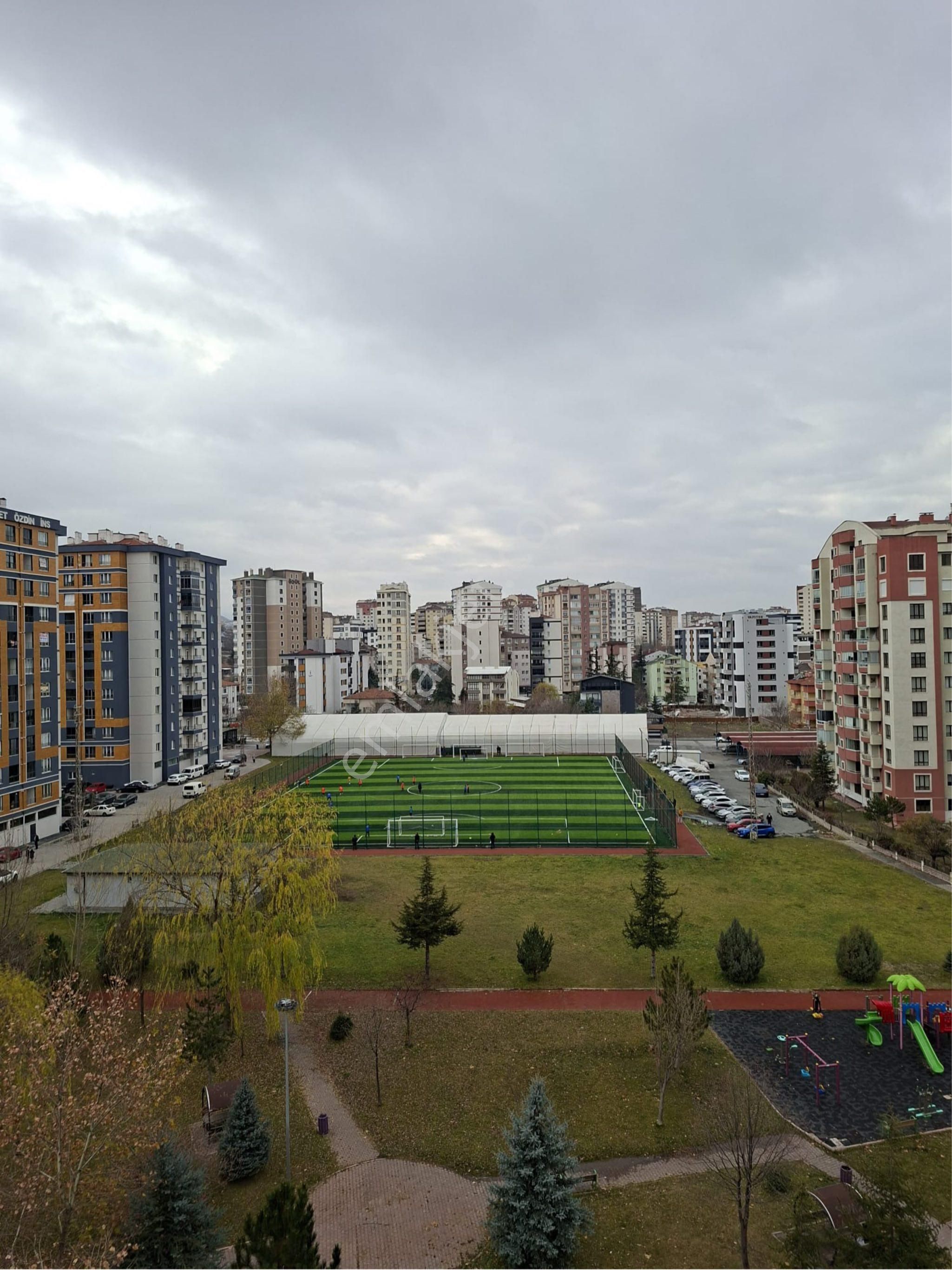 Bahçelievler Mahallesinde 3+1 Geniş Ferah Daıre