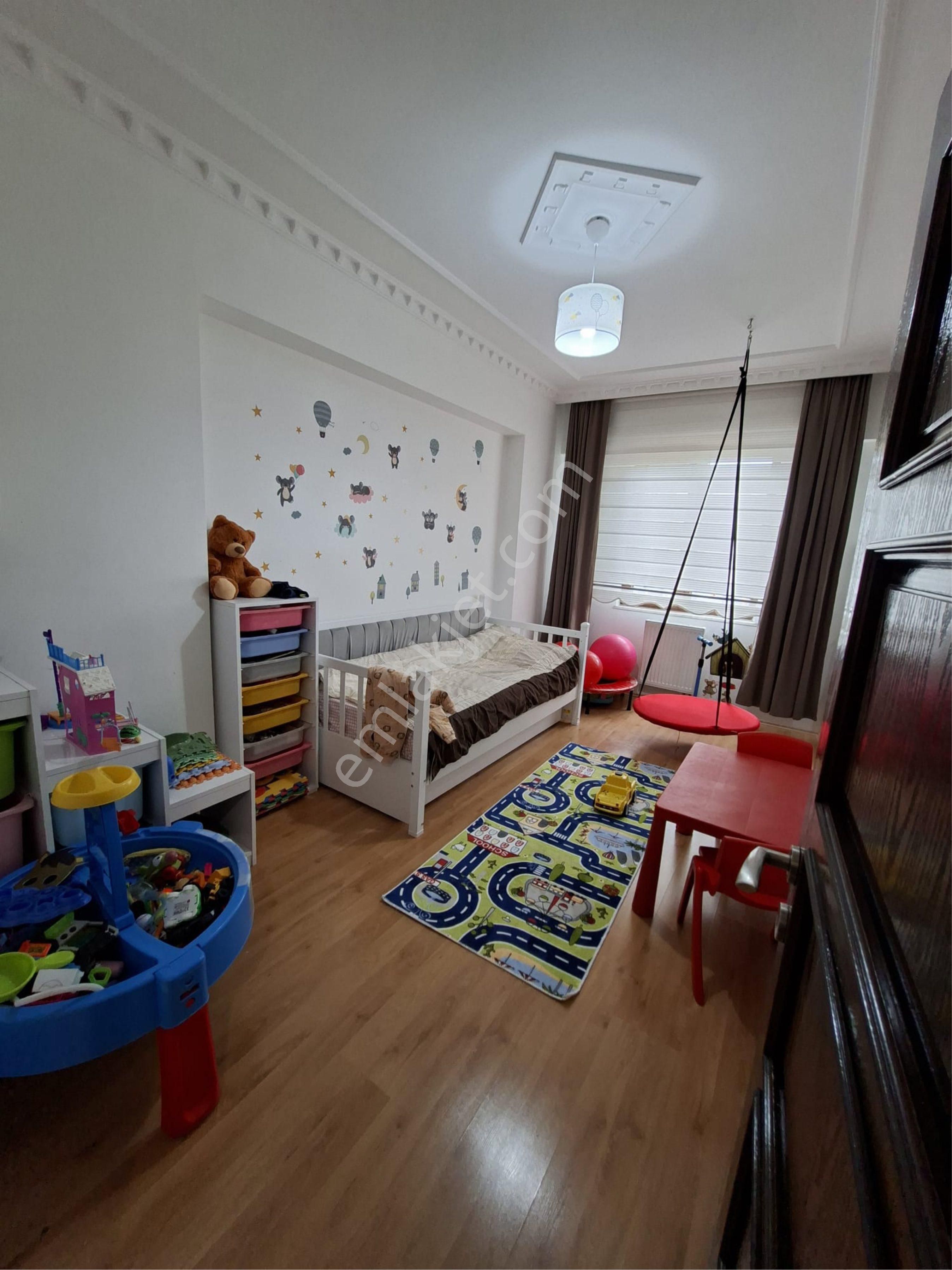 Bahçelievler Mahallesinde 3+1 Geniş Ferah Daıre - Görsel 14