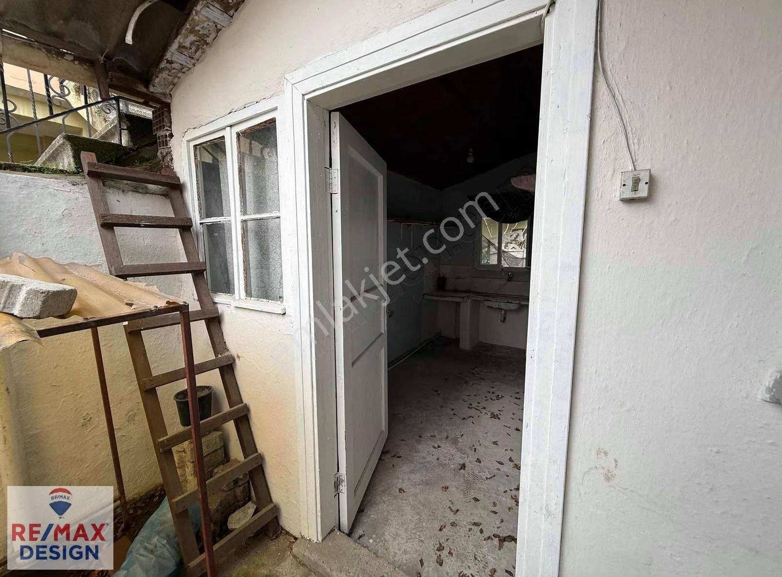 Erenler Hacıoğlunda Satılık Müstakil Daire - Görsel 13