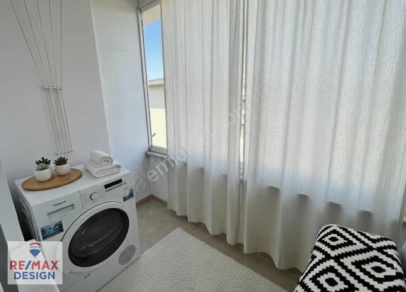 Adapazarı Tekelerde Kapalı Garajlı 3+1 Satılık Remax Desıgn - Görsel 2