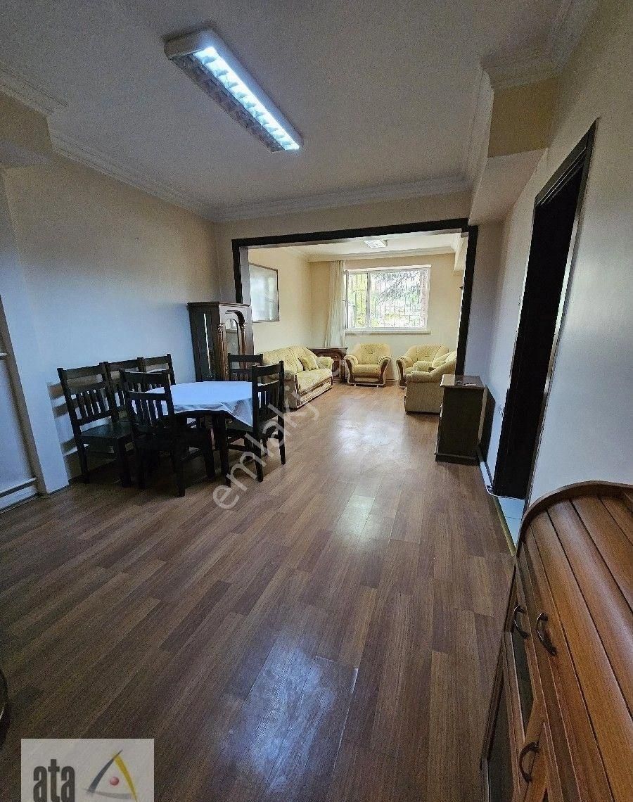 Paris Caddesinde Temiz Mobilyalı 1+1 - Görsel 3