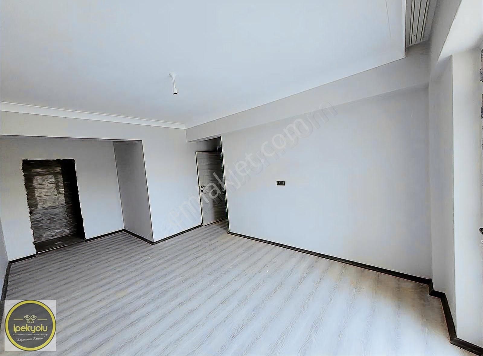 İpekyolu Gayrimenkulden Duru Sitesinde 4+1 Sıfır Satılık Daire - Görsel 3