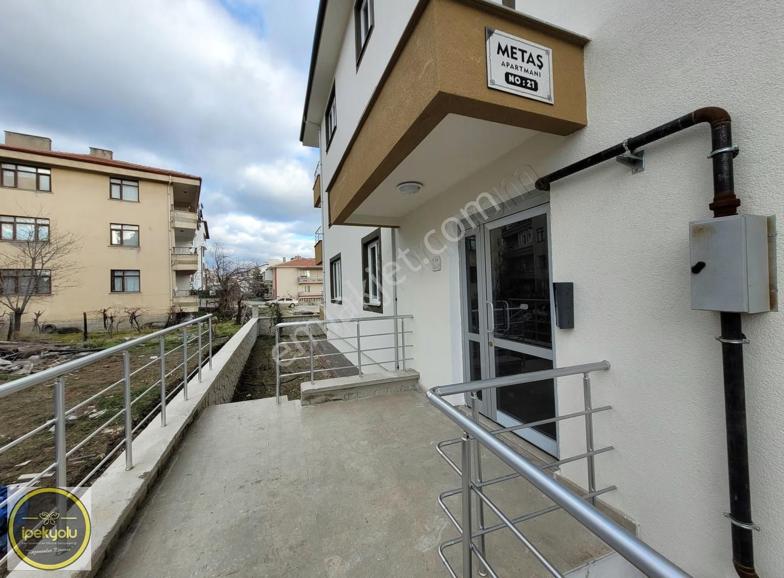 Beypazarında Lüks Yapılı Sıfır 2+0 Satılık Daire - Görsel 3