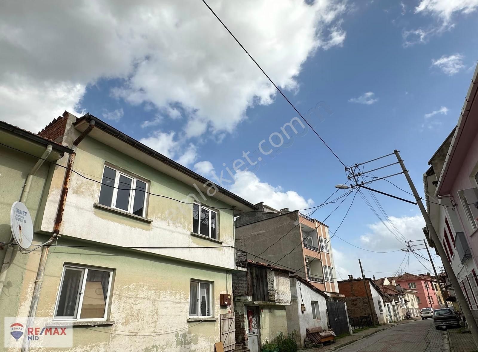 Remax Mıd'den Kepsut Mahkeme Mah. Kiralık 2+1 Daire - Görsel 13