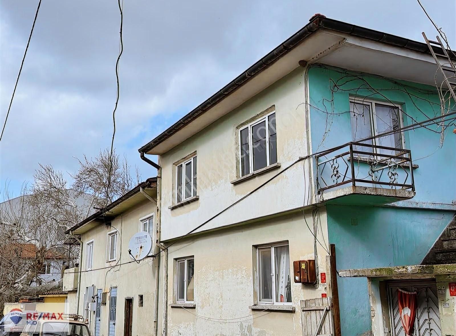 Remax Mıd'den Kepsut Mahkeme Mah. Kiralık 2+1 Daire