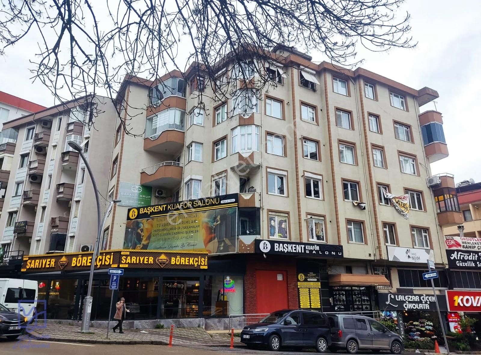 Gebze Çarşı Merkezde Arakat 3+1 Satılık Daire