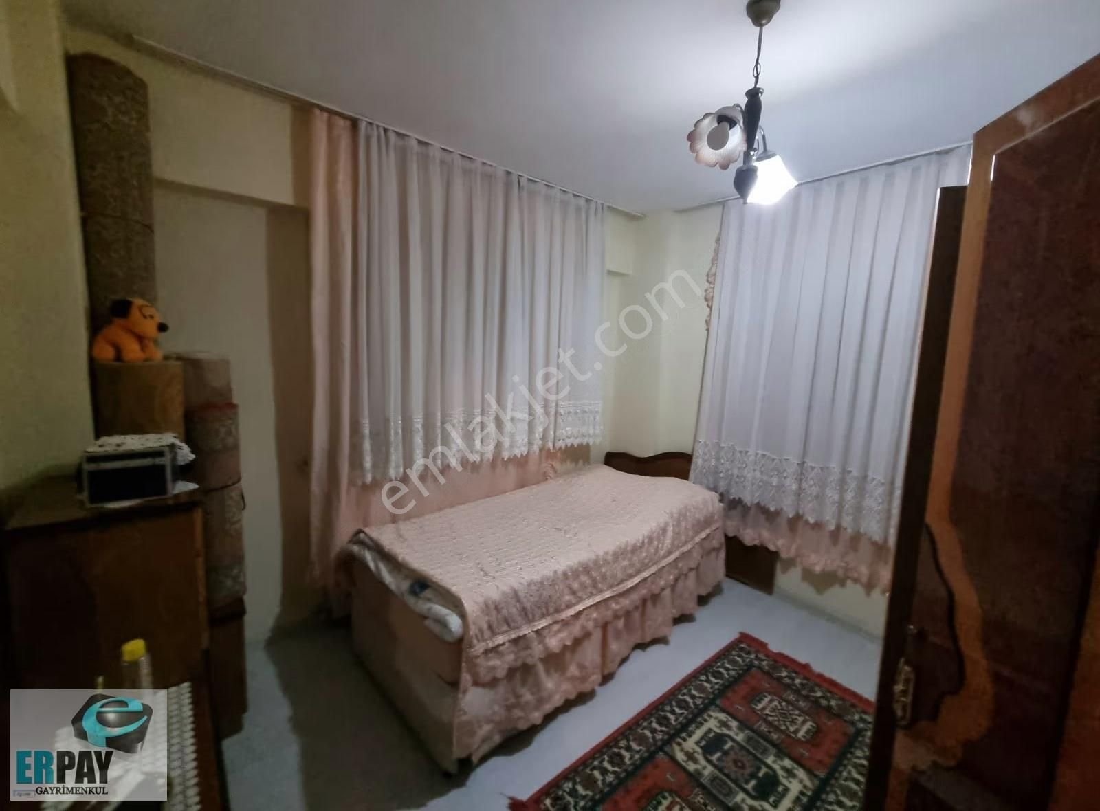 Erpay Gayrimenkul Gazi Mh.2+1eşyalı Bahçe Kat - Görsel 3