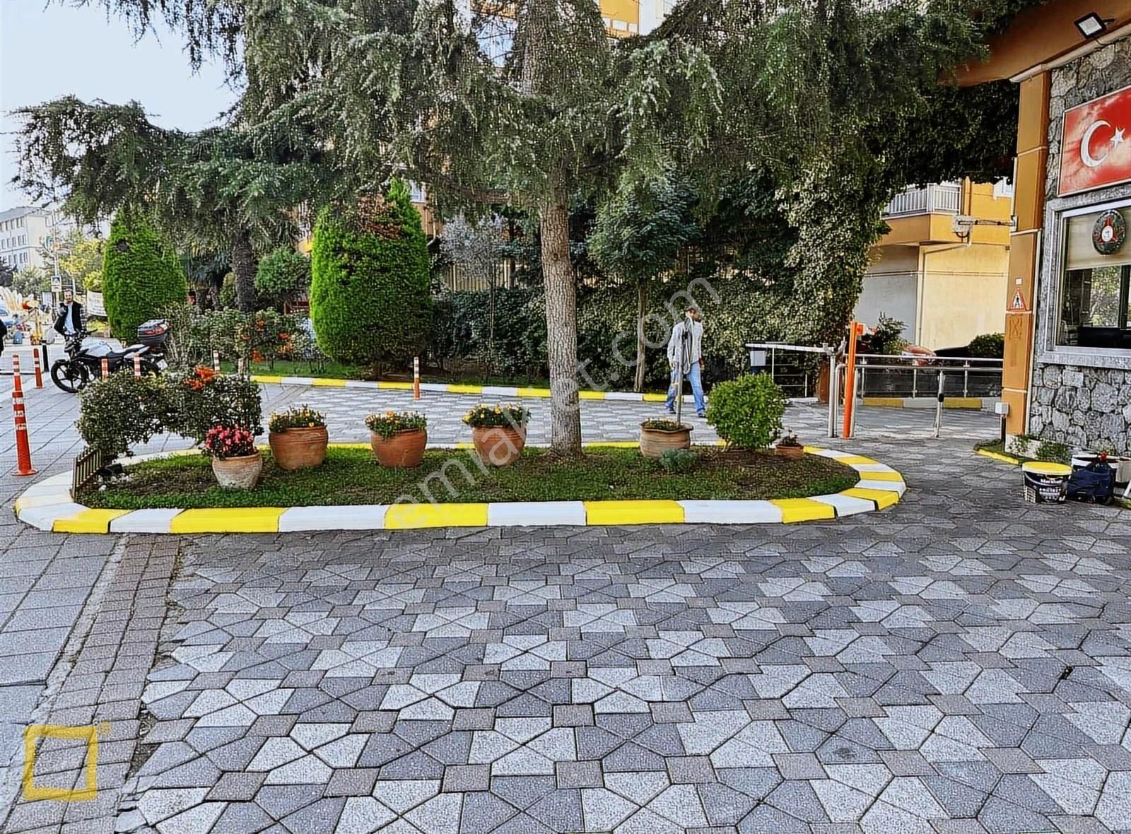 Dumankaya Çekmeköy Evlerinde 120 M2 3+1 Giriş Kat Kiralık Daire - Görsel 4