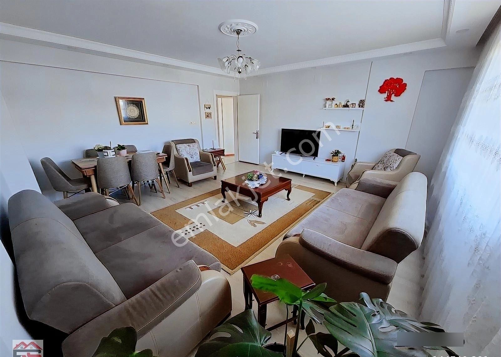 Akhisar Hürriyet Fahri Sertel Emlaktan Satılık Otoparklı 3+1