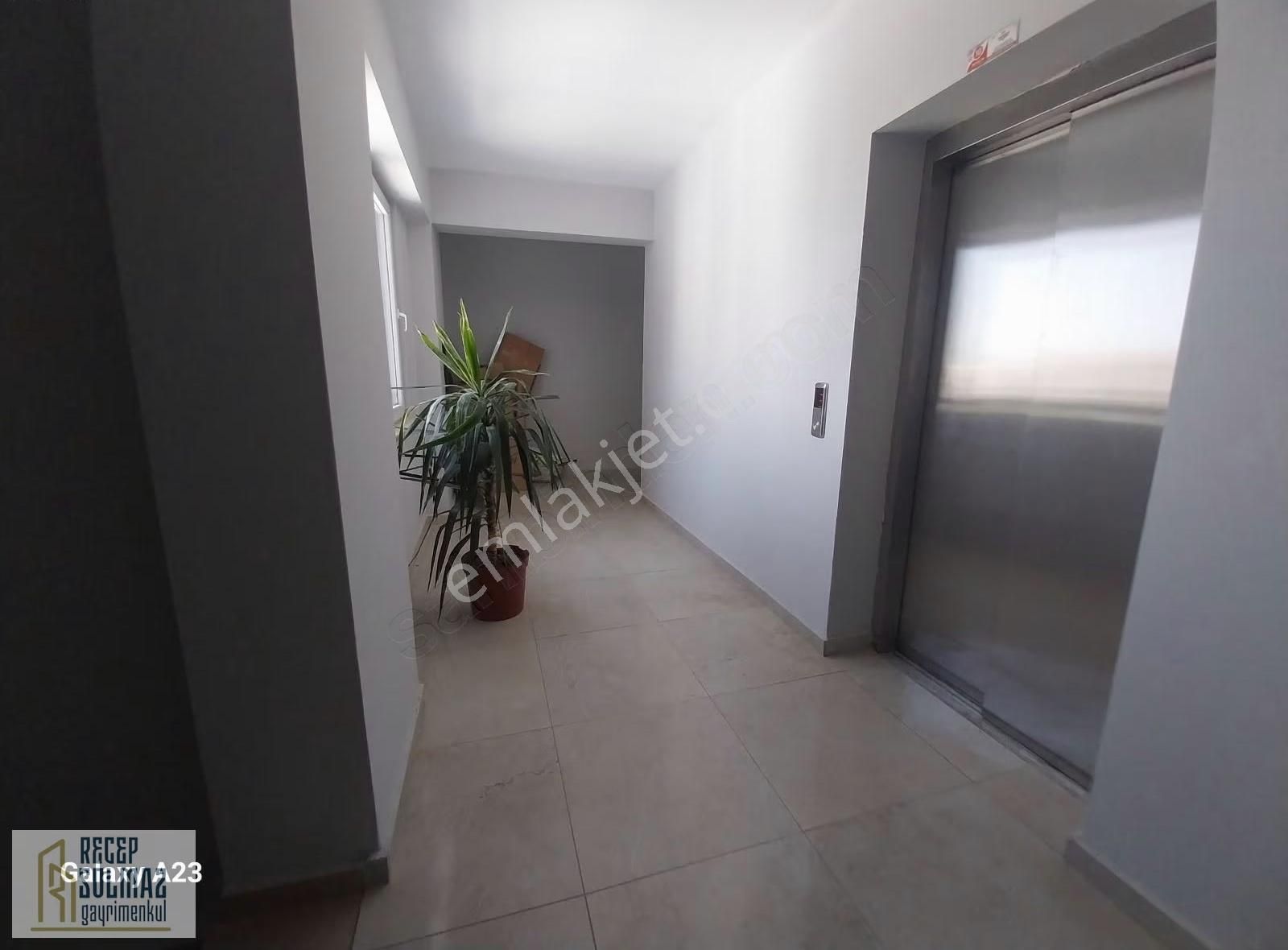 Alpaslan Mah.1 Yaşında Satılık 3+1 Daire Hiç Bir Masrafı Yok - Görsel 5