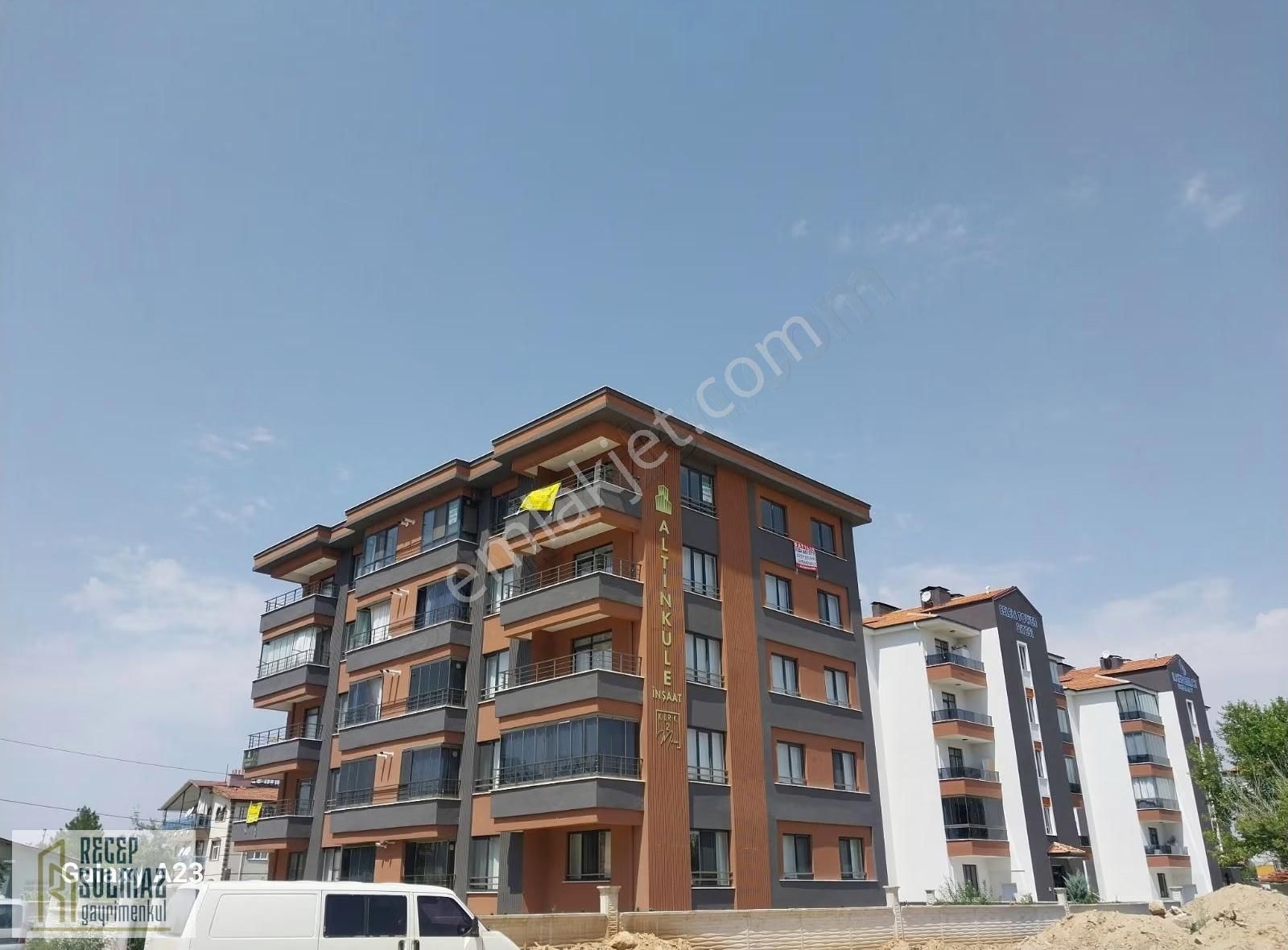 Alpaslan Mah.1 Yaşında Satılık 3+1 Daire Hiç Bir Masrafı Yok - Görsel 4