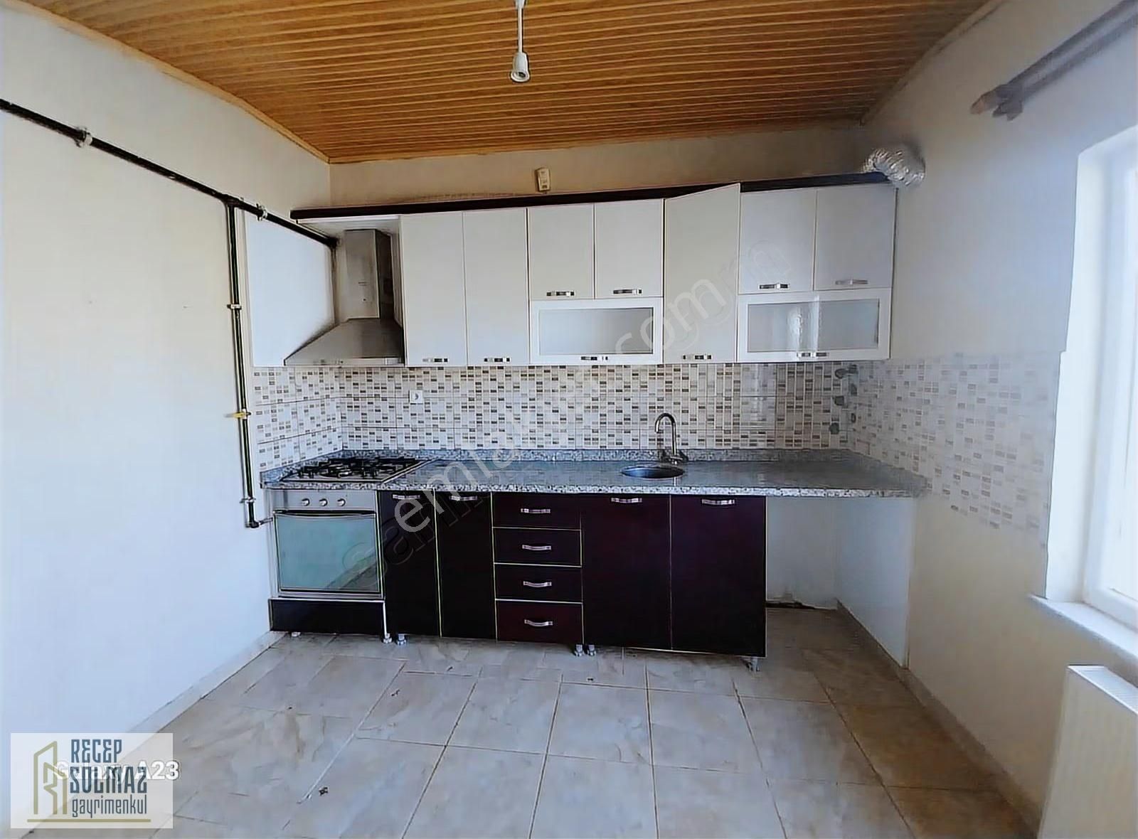 Meram Kalfalar Hasanköy Caddesine Yakın Satılık Geniş 1+1 Daire - Görsel 2