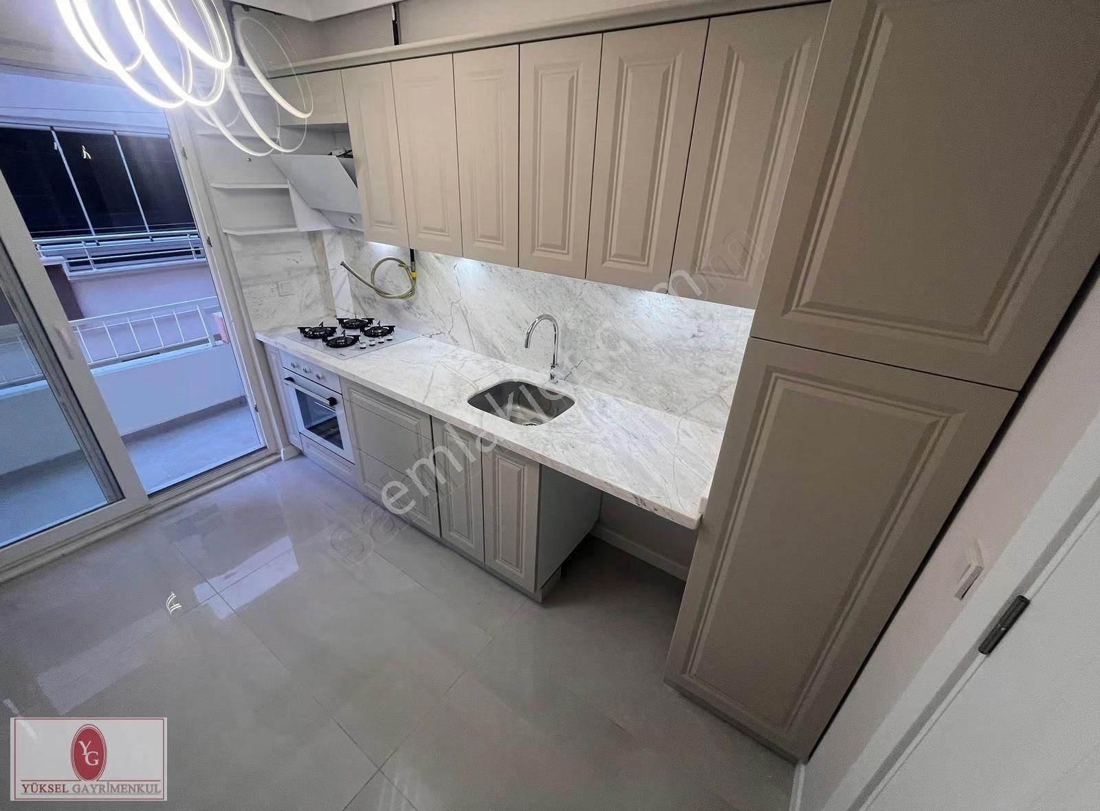 Yükselden Akçayda Ayrı Mutfak Arakat Devasa Salonlu 3+1 Daire - Görsel 2