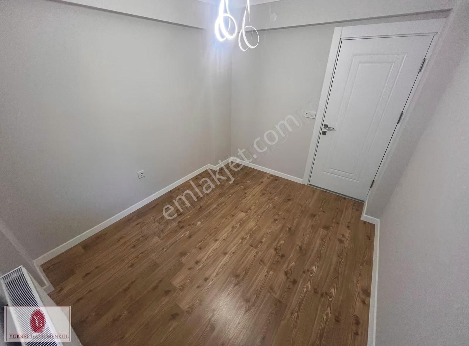 Yükselden Akçayda Ayrı Mutfak Arakat Devasa Salonlu 3+1 Daire - Görsel 16