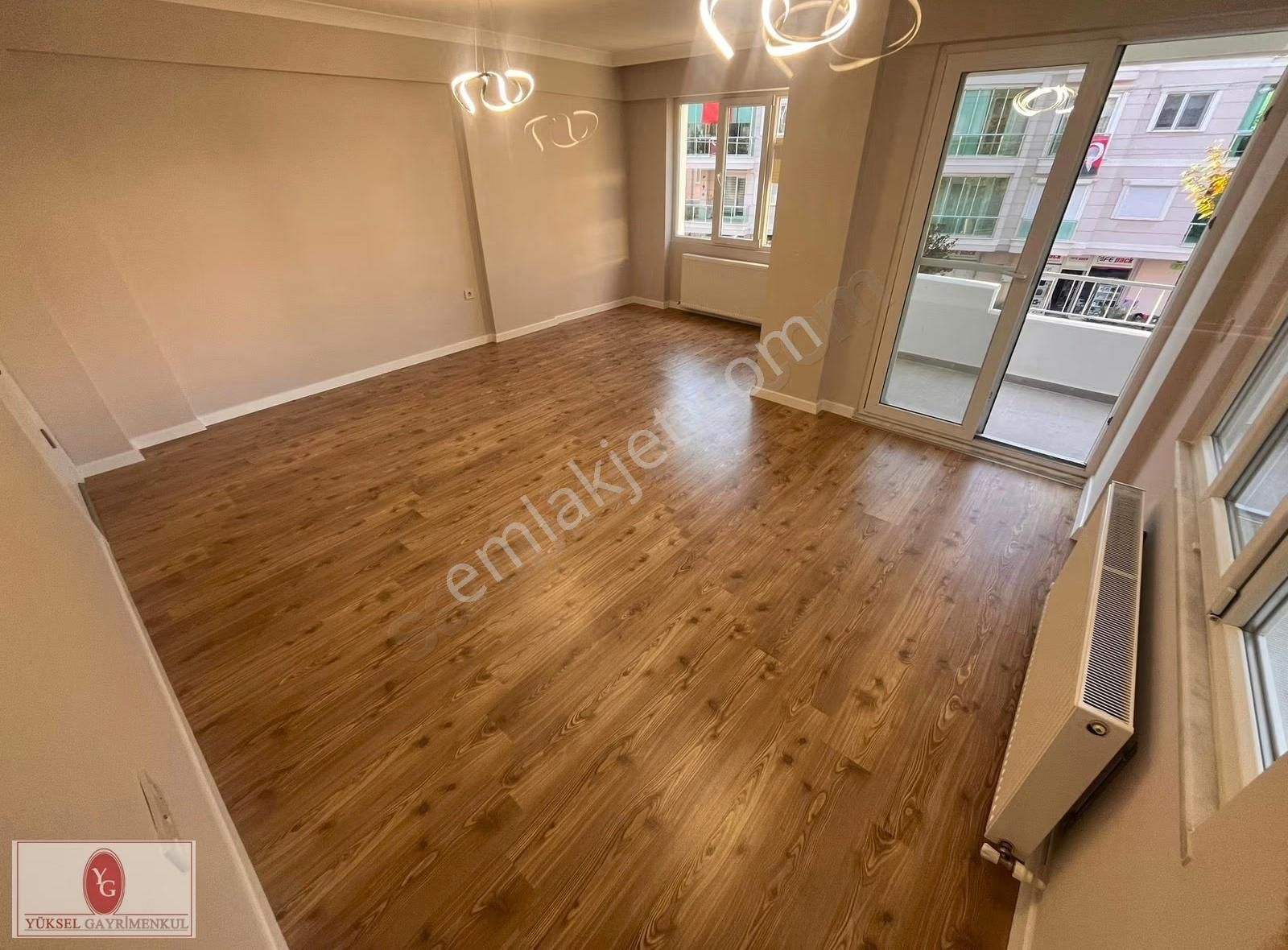 Yükselden Akçayda Ayrı Mutfak Arakat Devasa Salonlu 3+1 Daire - Görsel 24