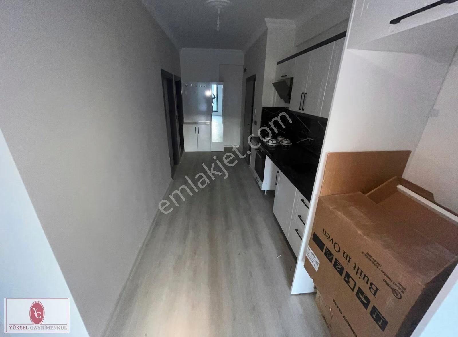 Yüksel'den Kadıköy'de Ön Cephe Ferah Asansörlü Arakat 1+1 Daire - Görsel 31