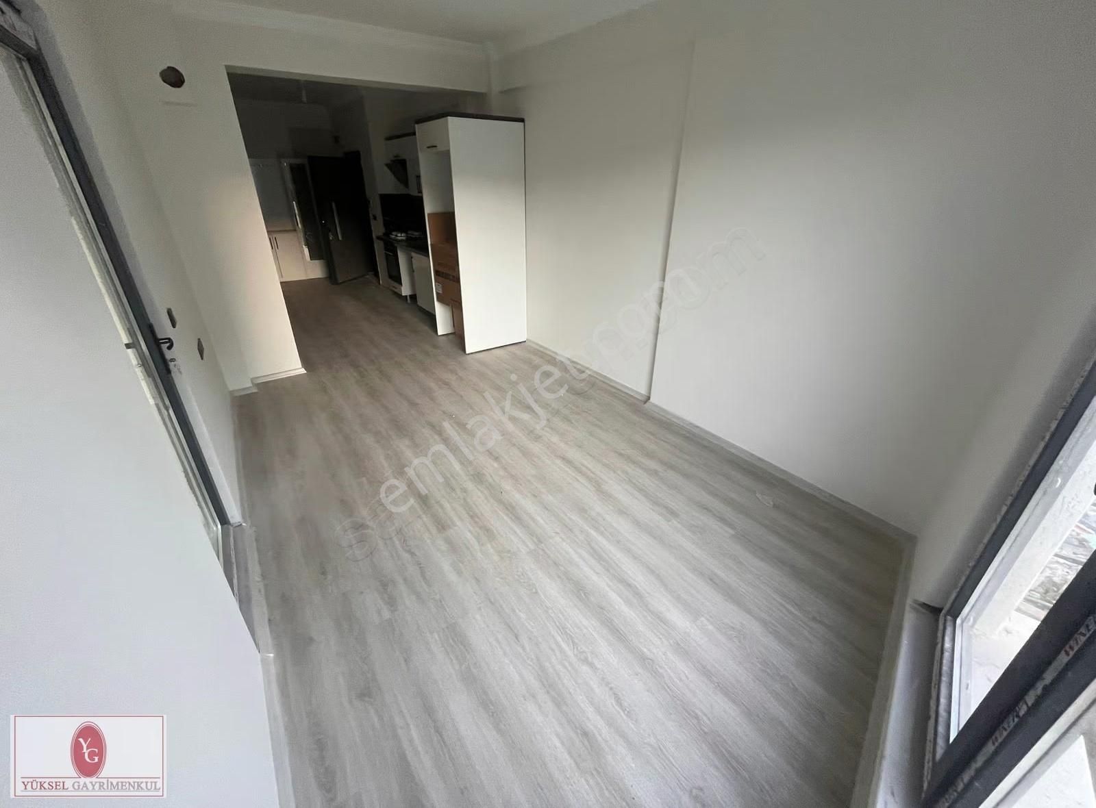 Yüksel'den Kadıköy'de Ön Cephe Ferah Asansörlü Arakat 1+1 Daire - Görsel 18
